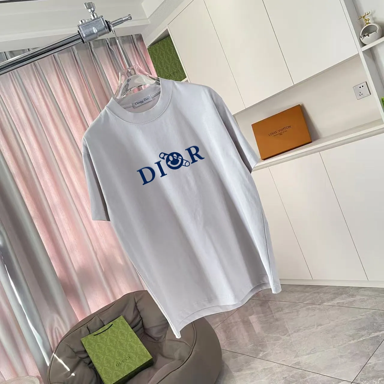 🅿️170 Dio Dior 2025 summer new style Personalized letter logo printing Short-sleeved T-shirt Customized fabric 300g Same style for men and women Color: Black White Sky Blue Iron Gray Size: S M L XL XXL Five codes​