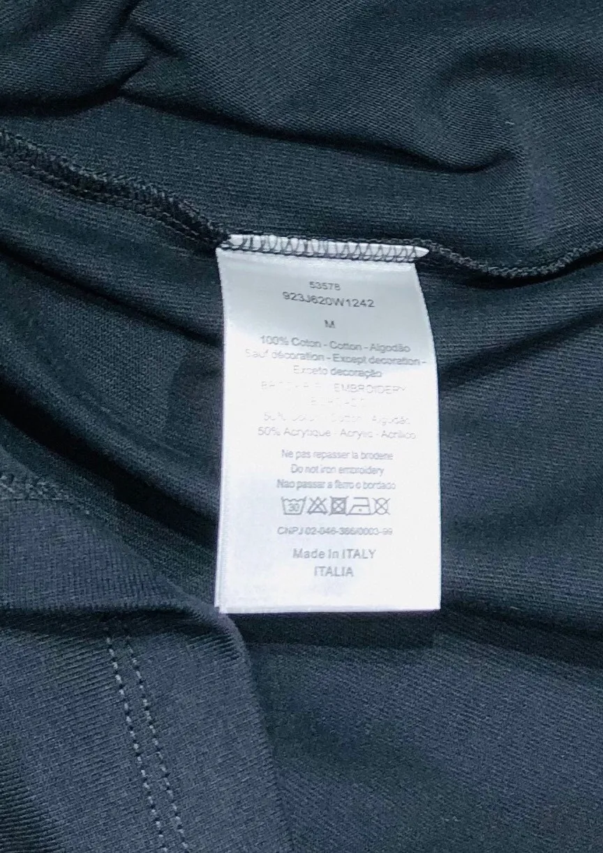 🅿️200 Dior short-sleeved T-shirt Technique: Embroidery Size: S~XL Color: Black White Fabric: combed tight cotton cover 280g, soft to the touch, meticulous workmanship. The same loose fit for men and women!