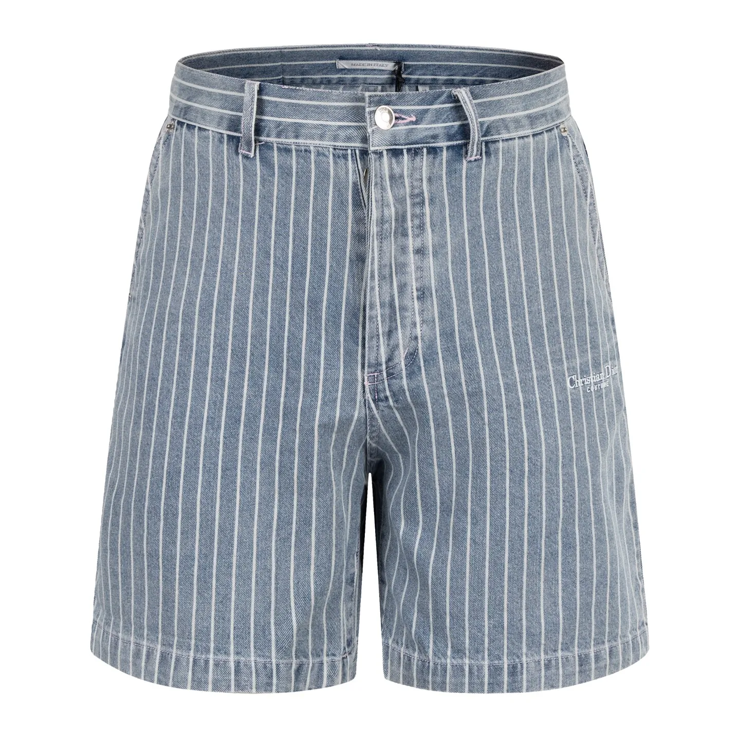 🅿️380 [Exclusive supply] CD Bermuda striped denim shorts. The fabric is made of blue striped cotton twill fabric. It is carefully made with an elegant silhouette and is decorated with Cistian Couture embroidery on the front, creating a classic and sophisticated look. Cistian Couture is a new product in the 2025 autumn series, reinterpreting the unique tailoring style. Size:S-M-L-XL