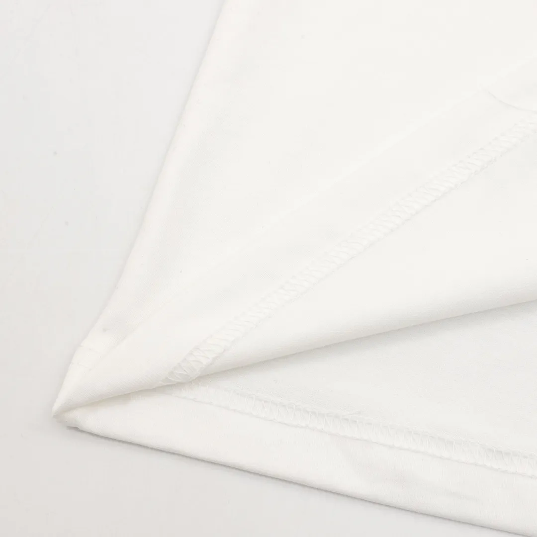 🅿️210 DIOR/Dior letter printed round neck short sleeves, made of 10S encrypted reinforced cotton and linen fabric, 250g; with 26S1×1 thread, 200g. The appearance of cotton and linen not only maintains the unique rough and crisp style of linen fabrics, but also has the soft characteristics of cotton fabrics, which improves the shortcomings of linen fabrics that are not clean enough and easy to fluff. The texture of the linen-cotton intertwined fabric is firm and smooth, and feels softer than pure linen; it is breathable and dry, can quickly discharge moisture, and does not stick to the body when sweating. size：S-L