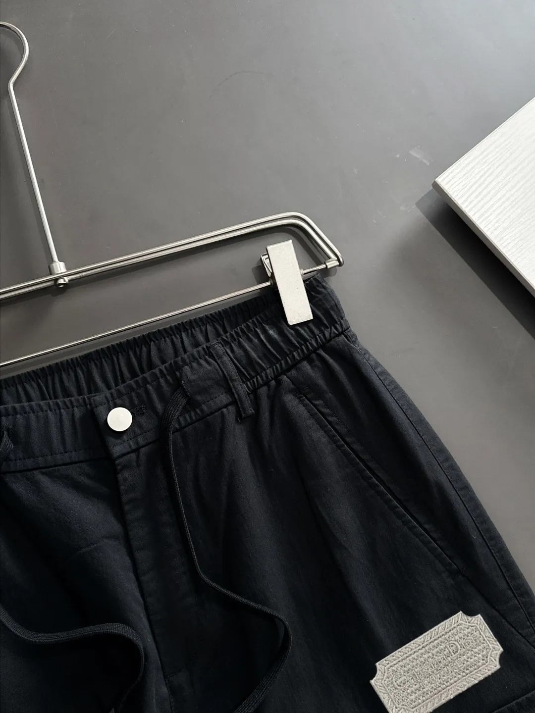 🅿️400 next day shipping DIOR 2025 spring and summer new elastic band casual pants, thin counter custom fabrics, high breathability and comfort, impeccable details, brand element design concept, reflecting high quality. It feels delicate and soft! It presents a casual cut and the upper body shape is great! Size: M-4XL