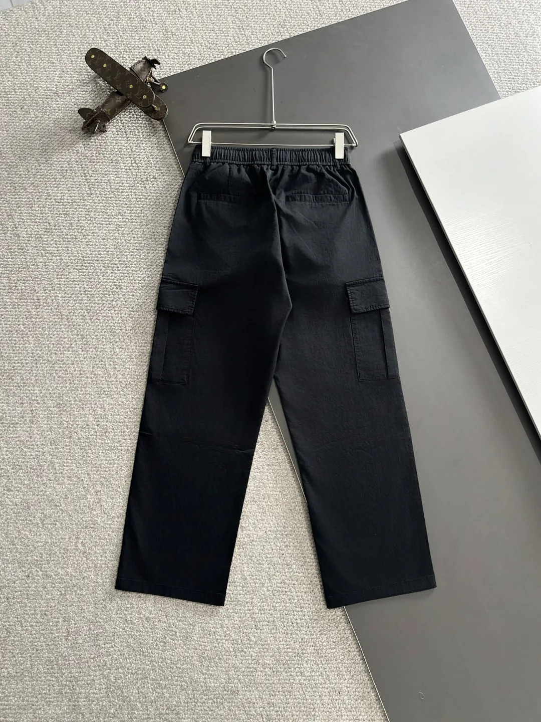 🅿️400 next day shipping DIOR 2025 spring and summer new elastic band casual pants, thin counter custom fabrics, high breathability and comfort, impeccable details, brand element design concept, reflecting high quality. It feels delicate and soft! It presents a casual cut and the upper body shape is great! Size: M-4XL