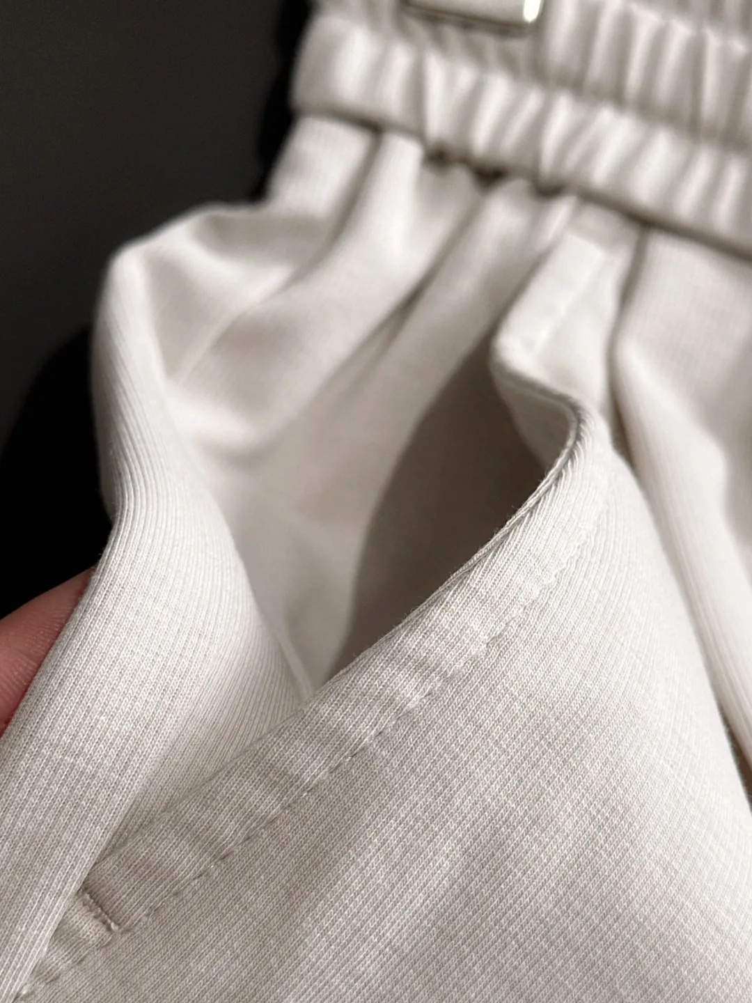 🅿️400 next day shipping Dior 2025 spring and summer new elastic band casual pants, thin counter custom fabrics, high breathability and comfort, impeccable details, brand element design concept, reflecting high quality. It feels delicate and soft! It presents a casual cut and the upper body shape is great! Size: M-4XL