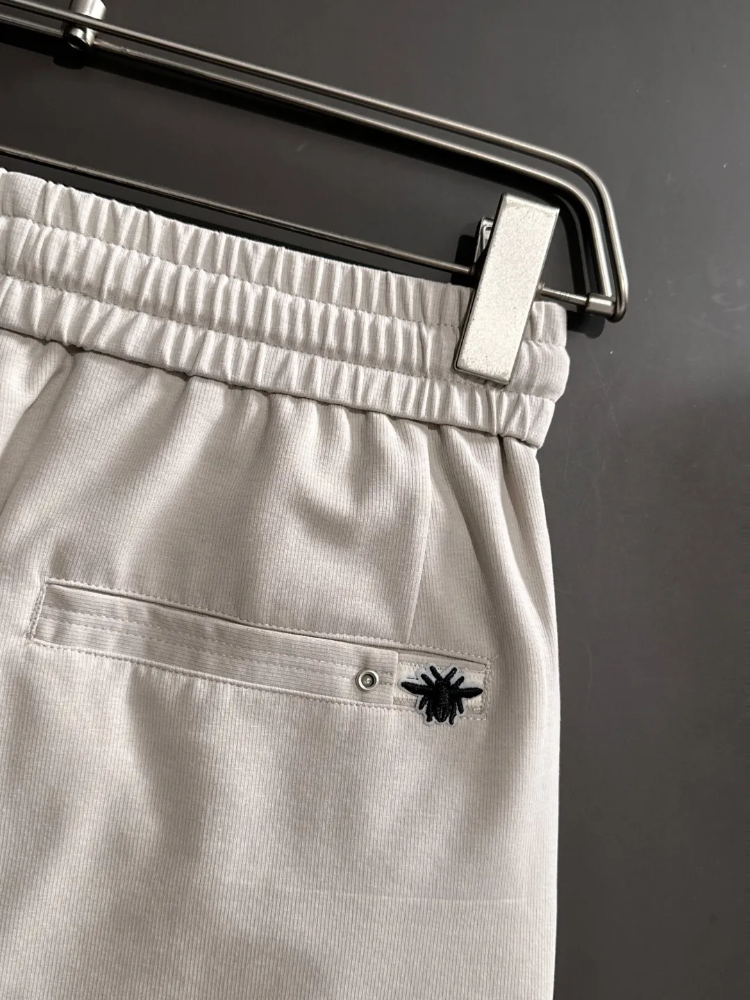 🅿️400 next day shipping Dior 2025 spring and summer new elastic band casual pants, thin counter custom fabrics, high breathability and comfort, impeccable details, brand element design concept, reflecting high quality. It feels delicate and soft! It presents a casual cut and the upper body shape is great! Size: M-4XL