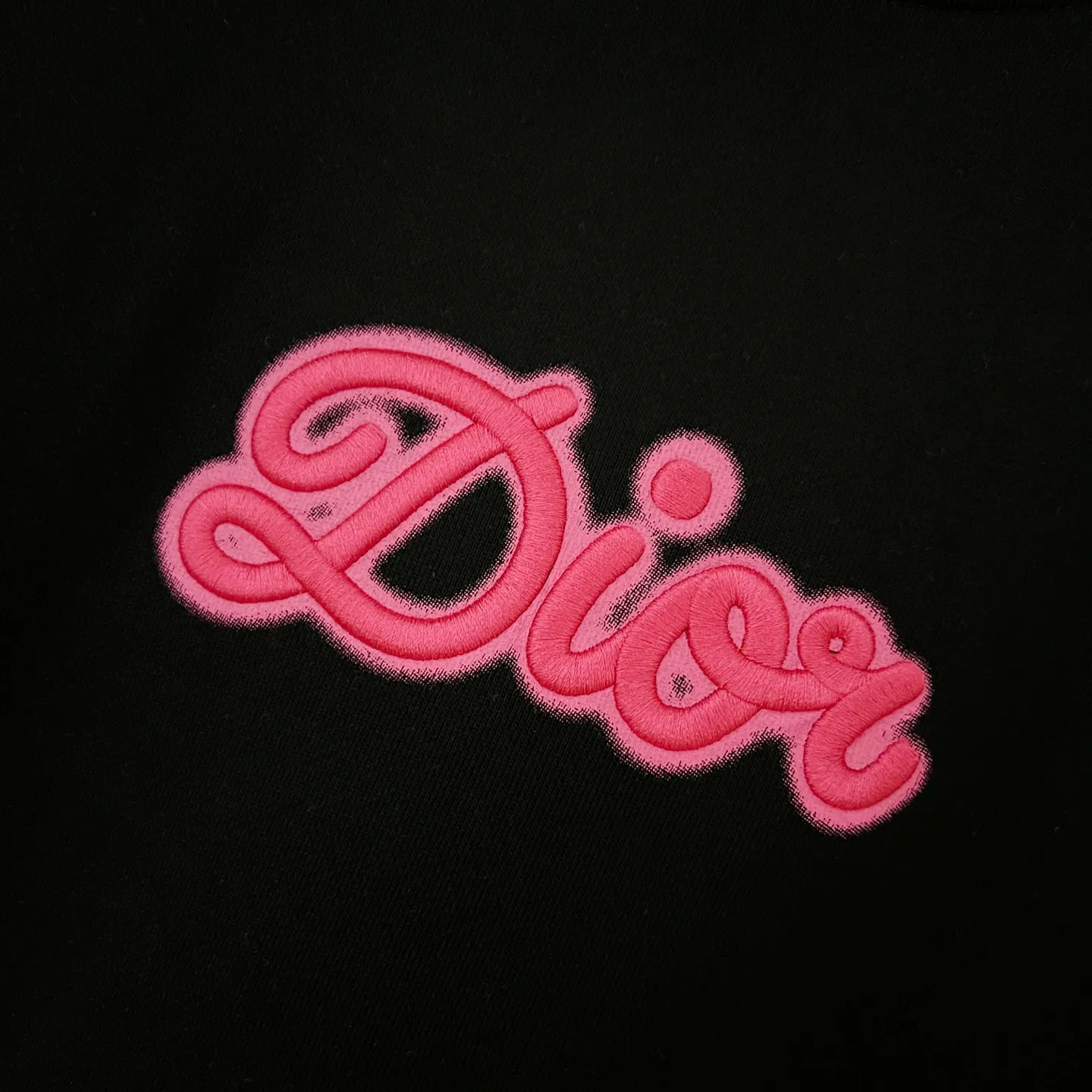 🅿️250 DIOR/Dior 420g pure cotton round neck sweatshirt, simple neon color embroidery🪡letter LOGO micro-labeling technology, official synchronization, high version, high quality, fashionable personality, versatile trend, pure original quality, original fabric, tag, collar label, washed wheat, complete three labels, color: black, white. Size: XS-L