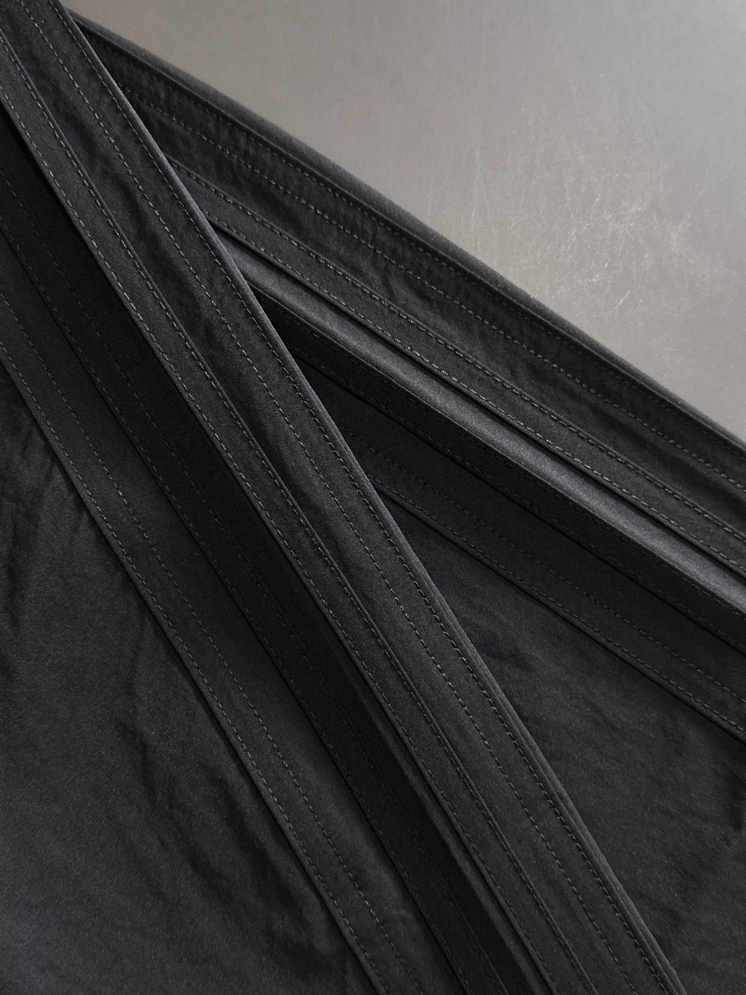 🅿️400 next day shipping Dior 2025 spring and summer new elastic band casual pants, thin counter custom fabrics, high breathability and comfort, impeccable details, brand element design concept, reflecting high quality. It feels delicate and soft! Not easy to wrinkle! It presents a casual cut and the upper body shape is great! Size: M-3XL