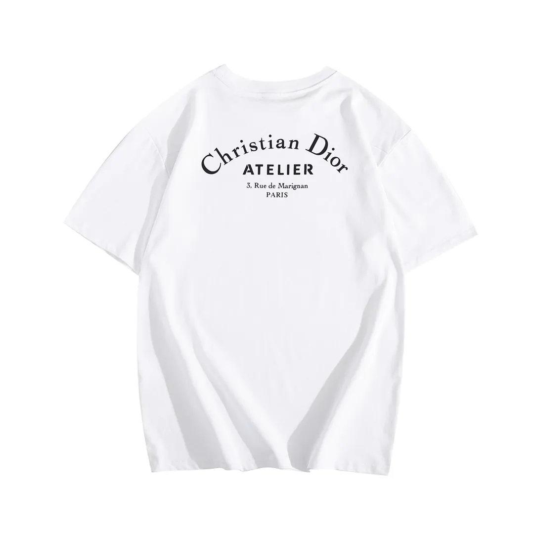 🅿️190 (with suitcase +5) CD slogan printed short-sleeved T-shirt. Fabric: Specification uses 16-count single yarn, 230g, 100% cotton. Lamborghini in knitting. If you can’t find it in stock in the market, you must have it custom-woven and dyed! The fabric was taken back and washed, and there was a layer of white mist on the surface, which was consistent with the original product. It belongs to a highly sensitive special color system and is the most difficult challenge in the industry. Our requirement for the fabric is that it must be consistent under UV light d65 light... Different light colors are consistent with the colors displayed by zp. The market is the most consistent under primary color lights! Imported dyes were used, and it only took half a month to adjust the color. It is impossible to achieve this color with ordinary dyes, and it was changed nearly seven or eight times! You can imagine how difficult it is to operate this one! The fabric cost is twice that of ordinary color fabrics, and the cost is extremely expensive! I can’t claim that the fabric restoration is 100%, but I’m sure it’s 98% consistent! zpEvery item has differences, not to mention us! At present, I have not seen any color in the market that is closer to ZP than ours. All major versions are welcome to come and compare 🆚 Printing: Using imported glue, no burrs, the printing texture is clearly visible, the printing details can be seen in the picture, and even the appraiser can’t fault it! The wiring workmanship is completely consistent with ZP, with 0 errors. I supervise the whole process and it is impeccable! Size: XS S M L