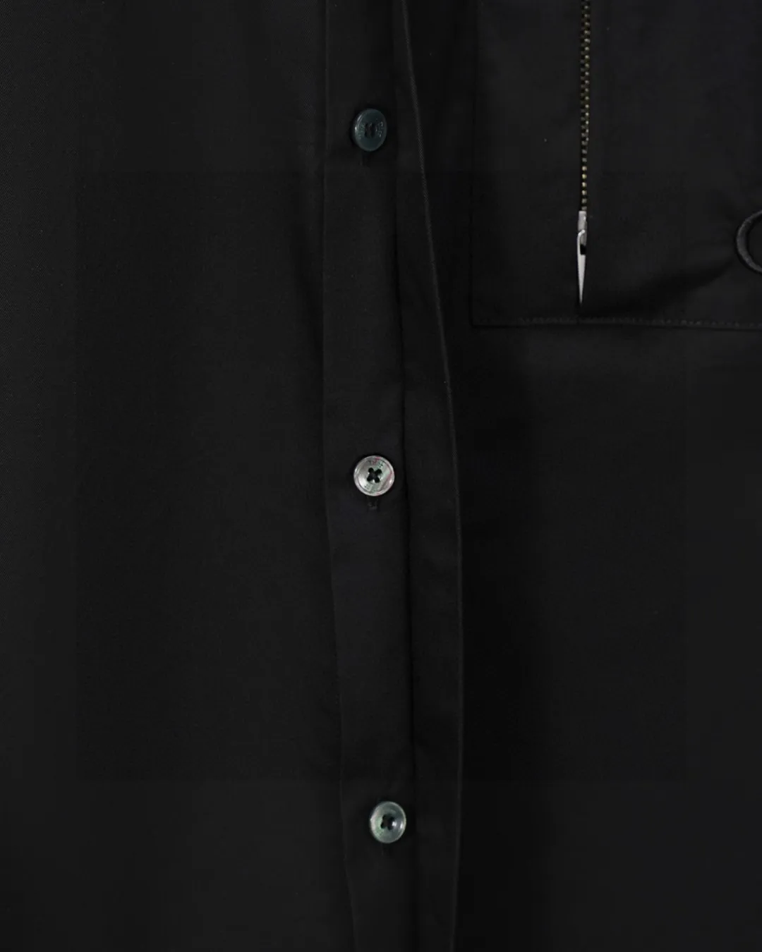 🅿️296 DIOR Dior 🔥The hot style is coming. Chest zipper pocket CD letter Logo embroidered long-sleeved shirt. 2025ss official website new long-sleeved shirt, exquisite embroidered logo. High-end version, customized fabrics at the counter. Highly breathable and comfortable, exquisitely crafted, with impeccable detail processing, ✅customized logo engraved buttons, complete with three labels. Brand element design concept reflects high quality. It feels delicate and soft! It presents a casual cut and the upper body shape is great! 🐍Size: M-XXL