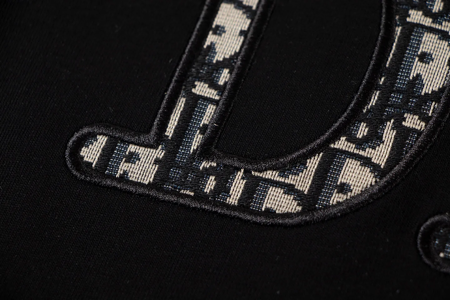 🅿️160 Dior*2026 latest short-sleeved material: high version 300g double yarn combed cotton Size: S M L XL Color: black white Style number: W2604