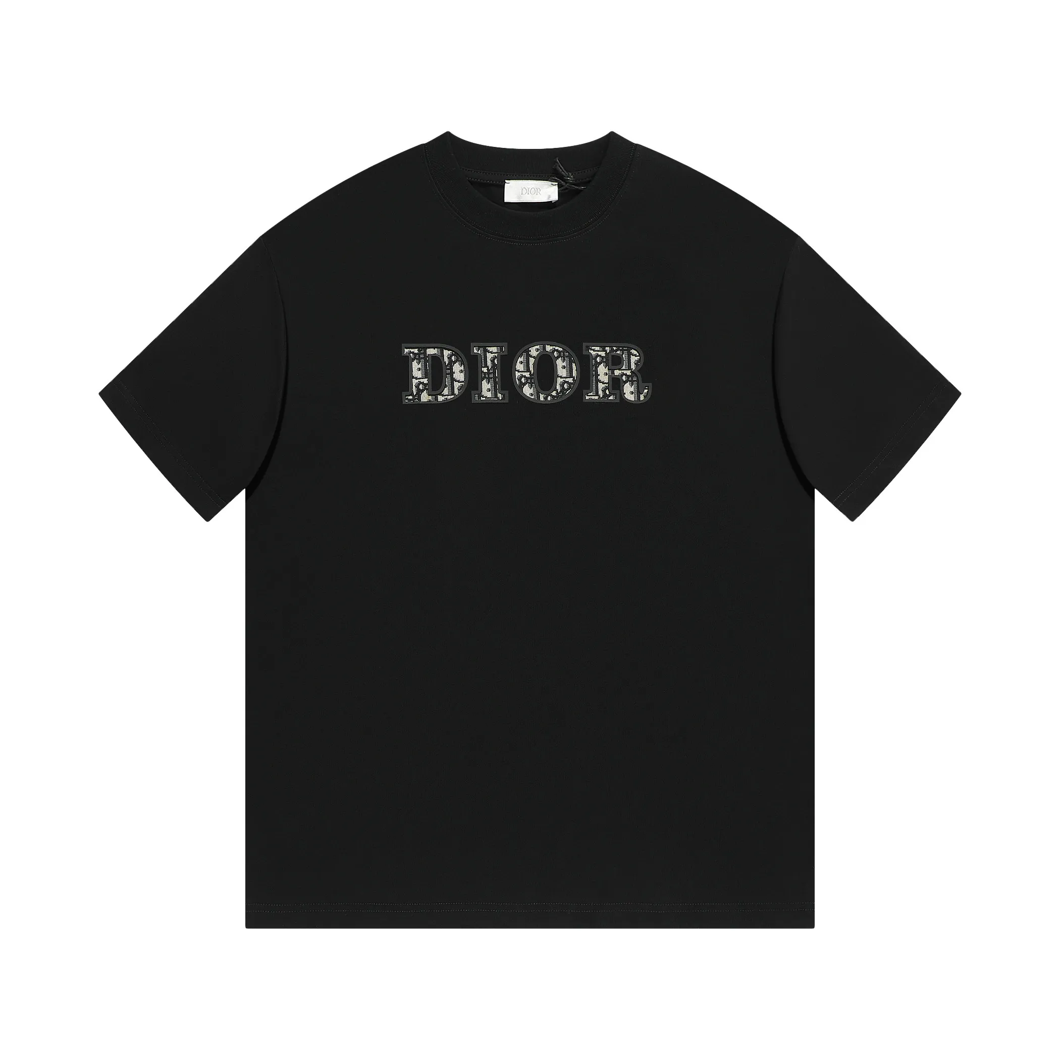 🅿️170 DIOR printed letters‼ ️Short-sleeved T-shirt® *Customized 280g cotton fabric, the fabric is soft, skin-friendly and comfortable *Laminated letter logo on the front *A very simple and elegant one that is unparalleled in terms of upper body comfort, interpreting your luxury and taste, and creating your fashionable charm. ⚠️Washing method: It is recommended to dry clean or wrap the reverse side in a laundry bag and machine wash it quickly in cold water and let it dry naturally! ⚠️ Unisex style 𝐂𝐎𝐋𝐎𝐔𝐑: White Black 𝐒𝐈𝐙𝐄: S-XL