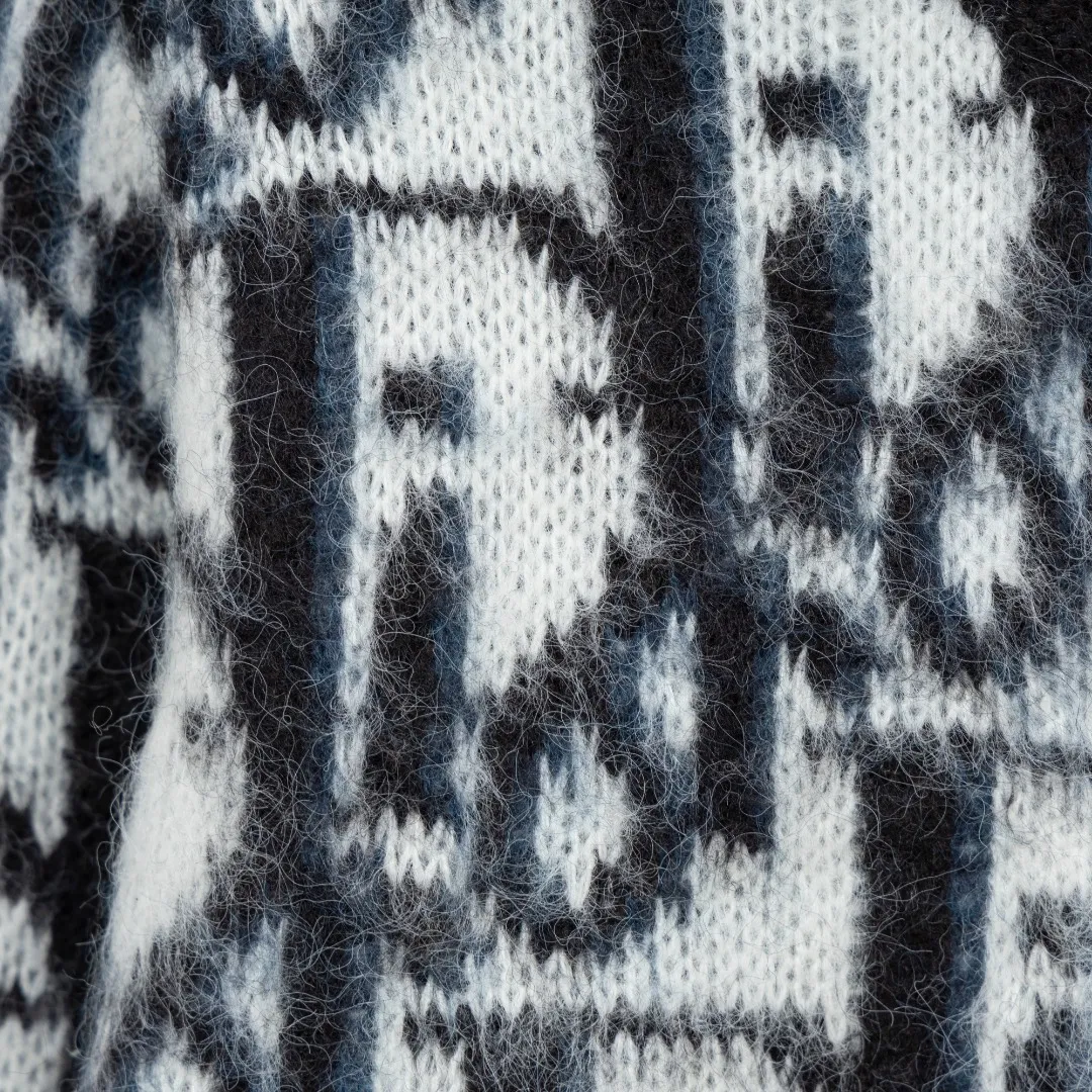 🅿️380 Style: DIOR Dior all-over printed cardigan seahorse knitted long-sleeved sweater Size: S-XXL Fabric: Wool blend Accessories: Full set of customized original accessories No gender distinction, same style for men and women