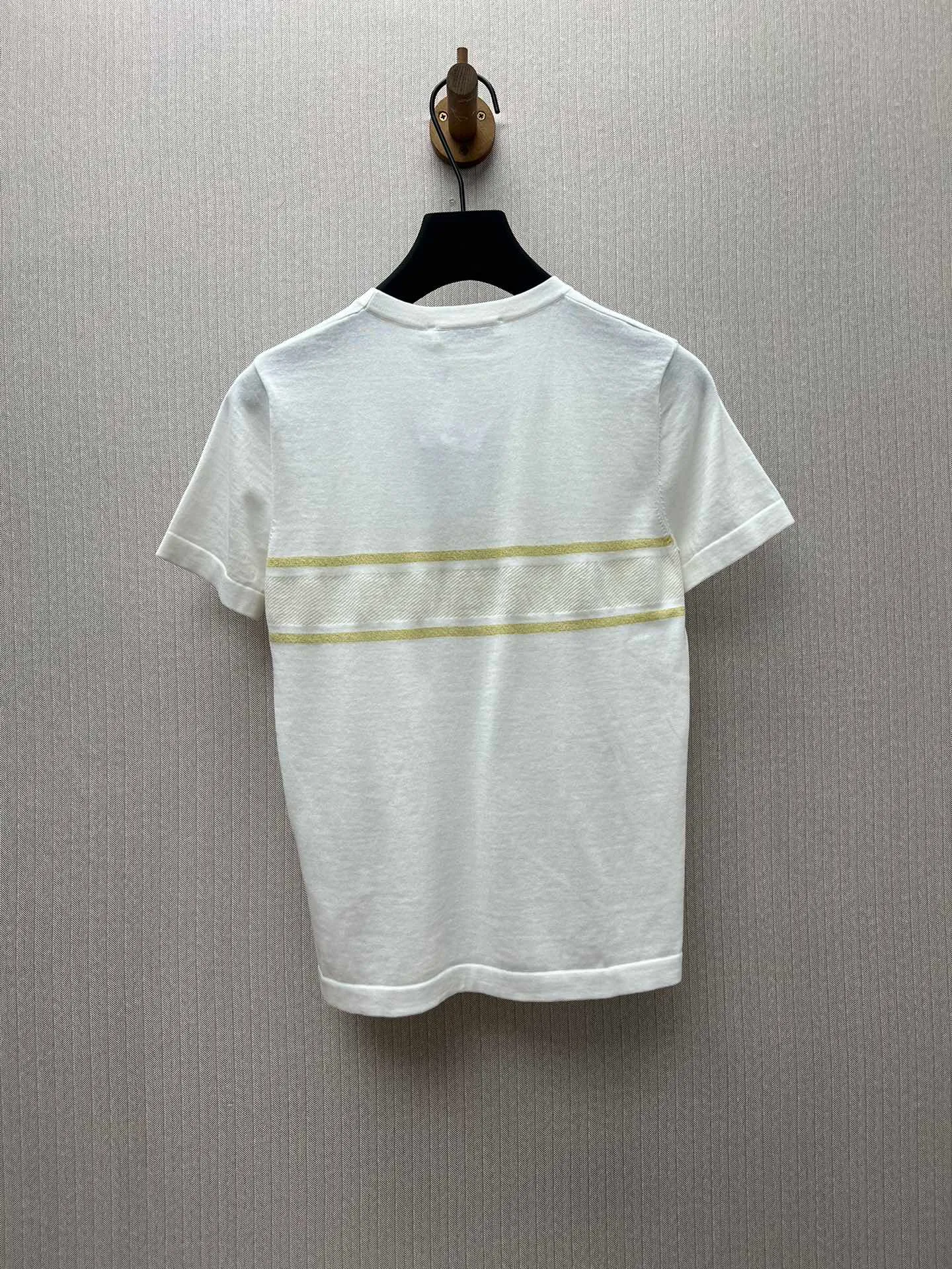 🅿️440 Dior 25ss new round neck butterfly knitted short sleeves with lettering and butterfly crochet pattern on the chest. High version. Code number: S.M.L.