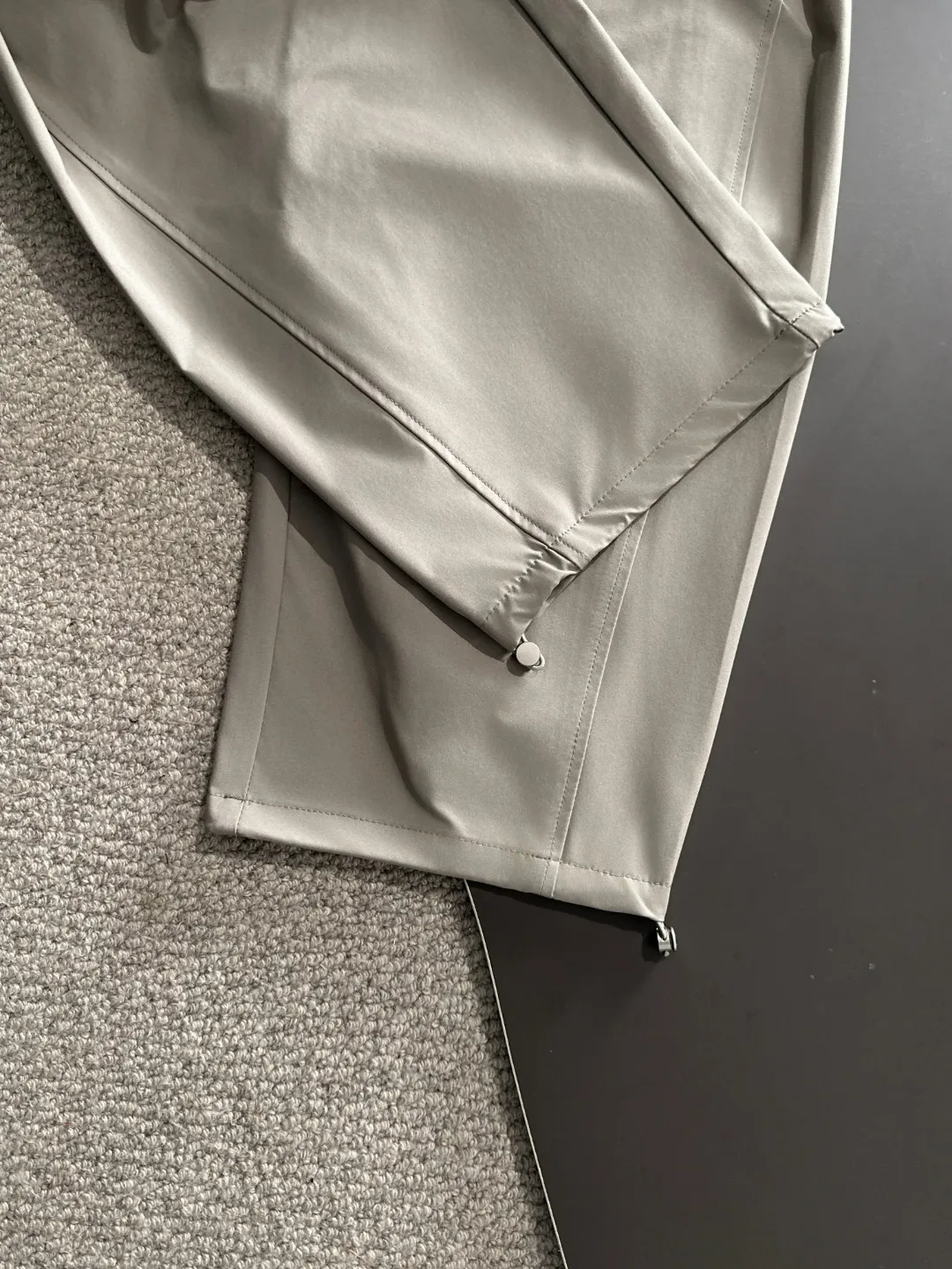 🅿️390 next day shipping DIOR 2025 spring and summer new elastic band casual pants, thin counter custom fabrics, high breathability and comfort, impeccable details, brand element design concept, reflecting high quality. It feels delicate and soft! It presents a casual cut and the upper body shape is great! Size: M-4XL