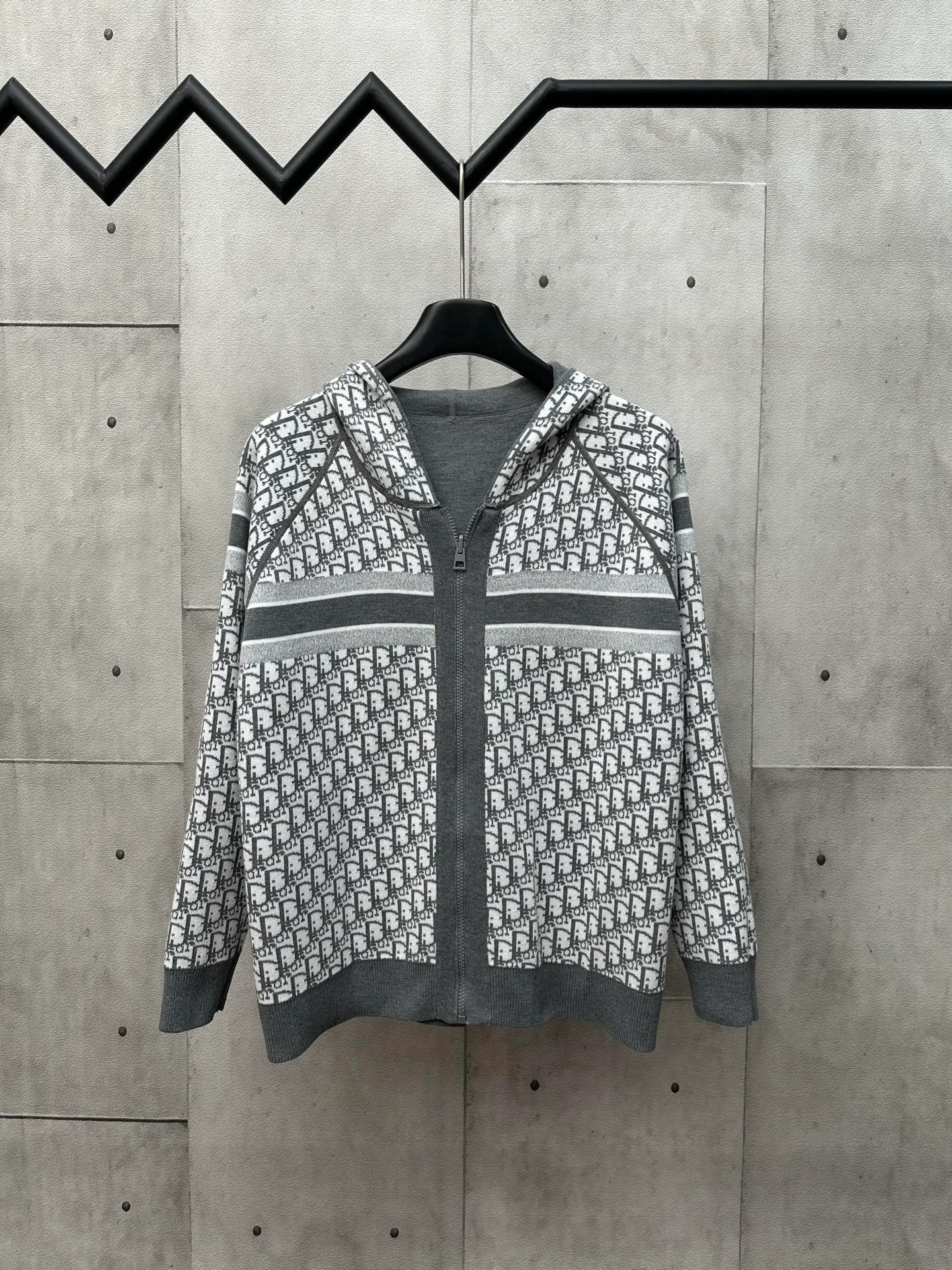 🅿️540 Dior 25ss new autumn and winter all-print hooded cardigan, classic letter logo jacquard embellishment, classic letter logo old flower jacquard decoration yb open mold letter CD zipper decoration Size: S M L XL