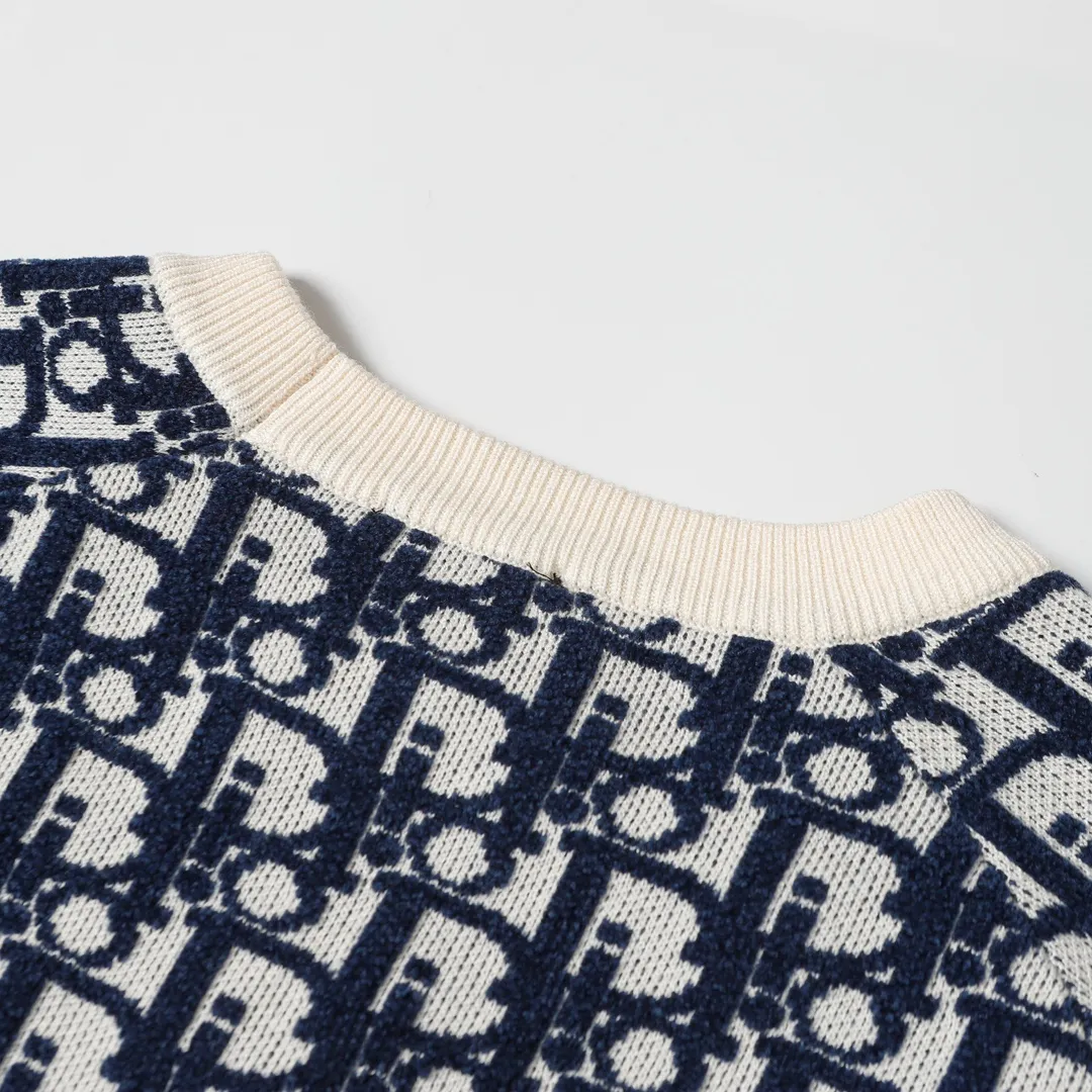 🅿️350 DIOR Dior jacquard round neck casual long-sleeved sweater. It can be easily integrated into casual or formal looks. It is a classic choice during the changing seasons. Same style for men and women. Color: Black Blue Green Size: XS S M L