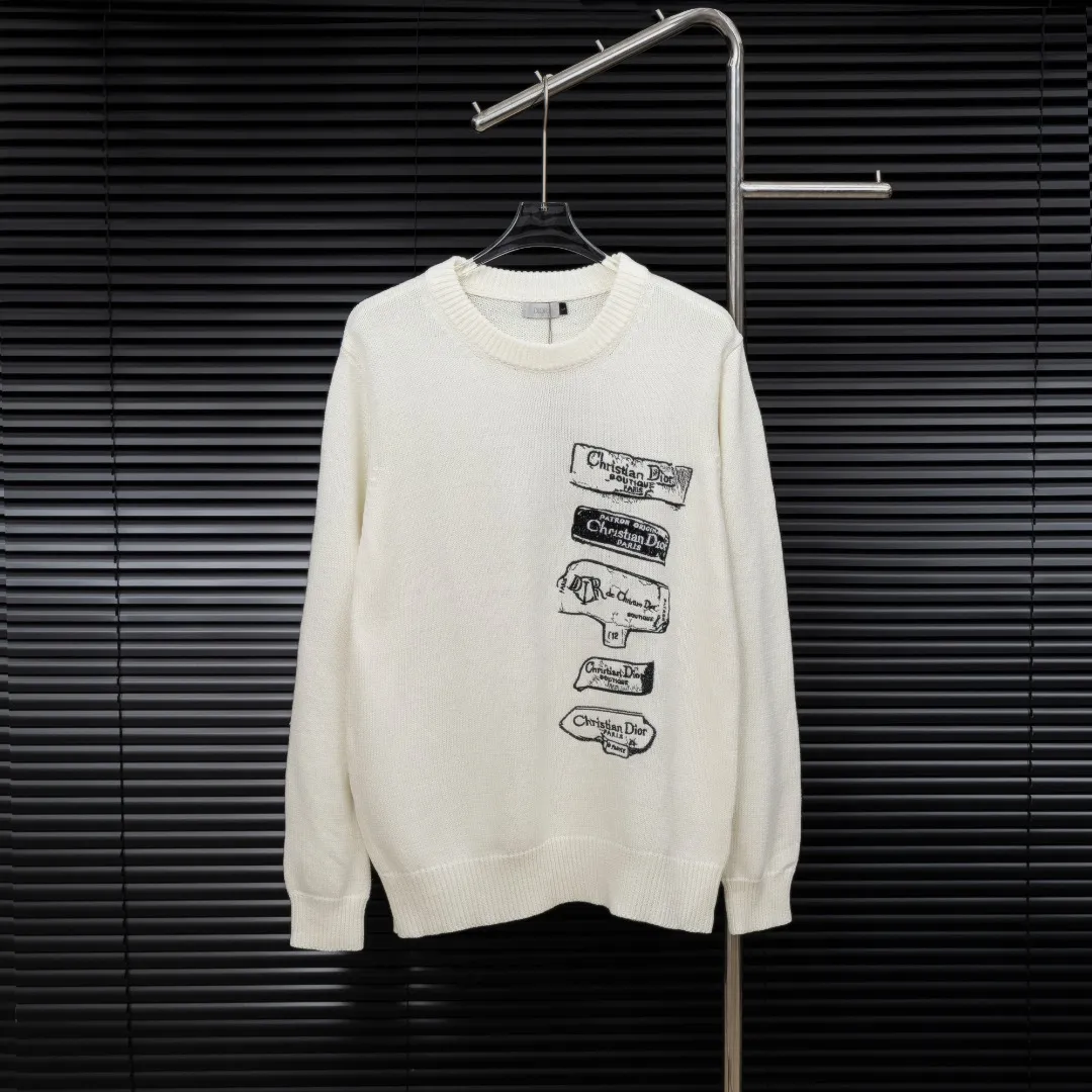 🅿️330 Style: DIOR Dior destination logo knitted long-sleeved sweater Size: S-XXL Fabric: Wool blend Accessories: Full set of customized original accessories No gender distinction, same style for men and women