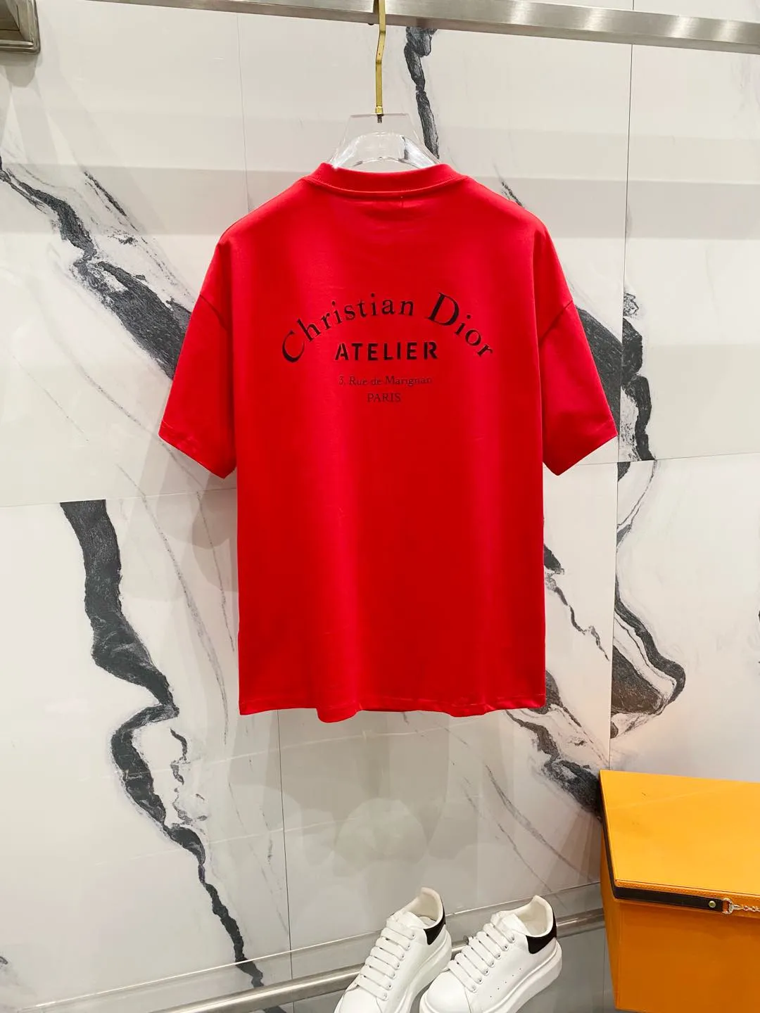 🅿️180 DIOR 260g round neck short-sleeved T-shirt with brand letter printed LOGO on the front and back, official synchronization, high version, high quality, fashionable personality, versatile trend, pure original quality, original fabric, tag, collar label, washed wheat, complete three labels, color: black, apricot, red. Size: XS-L