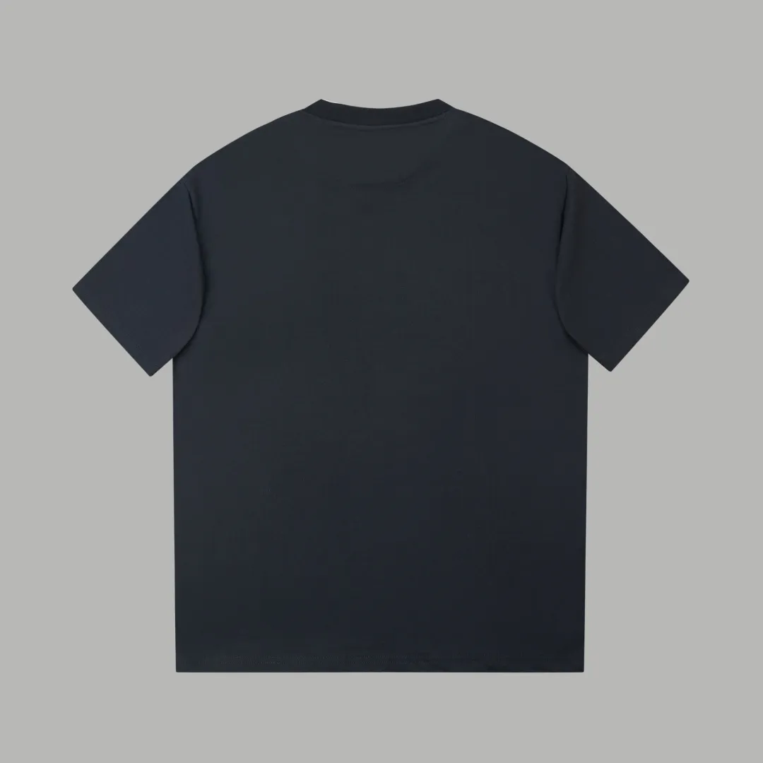 🅿️200 ✨DIO✨🆕25SS spring and summer new style Bee business webbing leather label short sleeves Light luxury essential item for daily commuting for men and women Correct version Welcome to compare Detailed features · 260g 100% pure cotton double yarn jersey fabric · Custom dyed in the same cylinder, special thickened 32 double-strand 1X1 threads · Double needle stitching and cross-stitching technology · Original main mark, washed tag, branded moisture-proof paper packaging Color: White/Black/ Size: S/M/L/XL