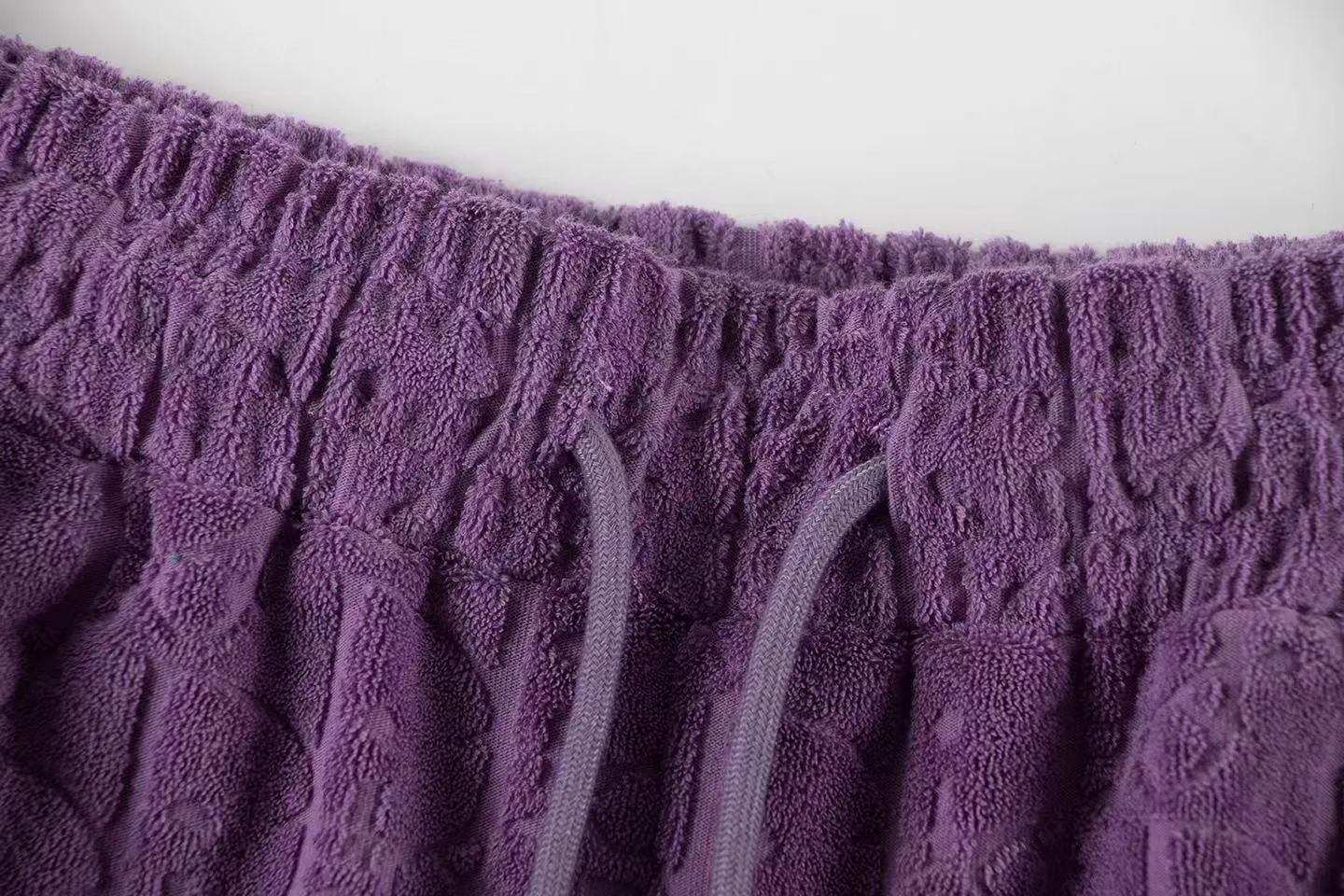 🅿️170 ❥B806# High quality Dior 2025Fall spring and summer new series Presbyopia jacquard terry shorts Custom-woven and dyed pure cotton 100% gram weight 300G fabric Positioned tailoring heavy-duty material size: S M L XL Color: purple