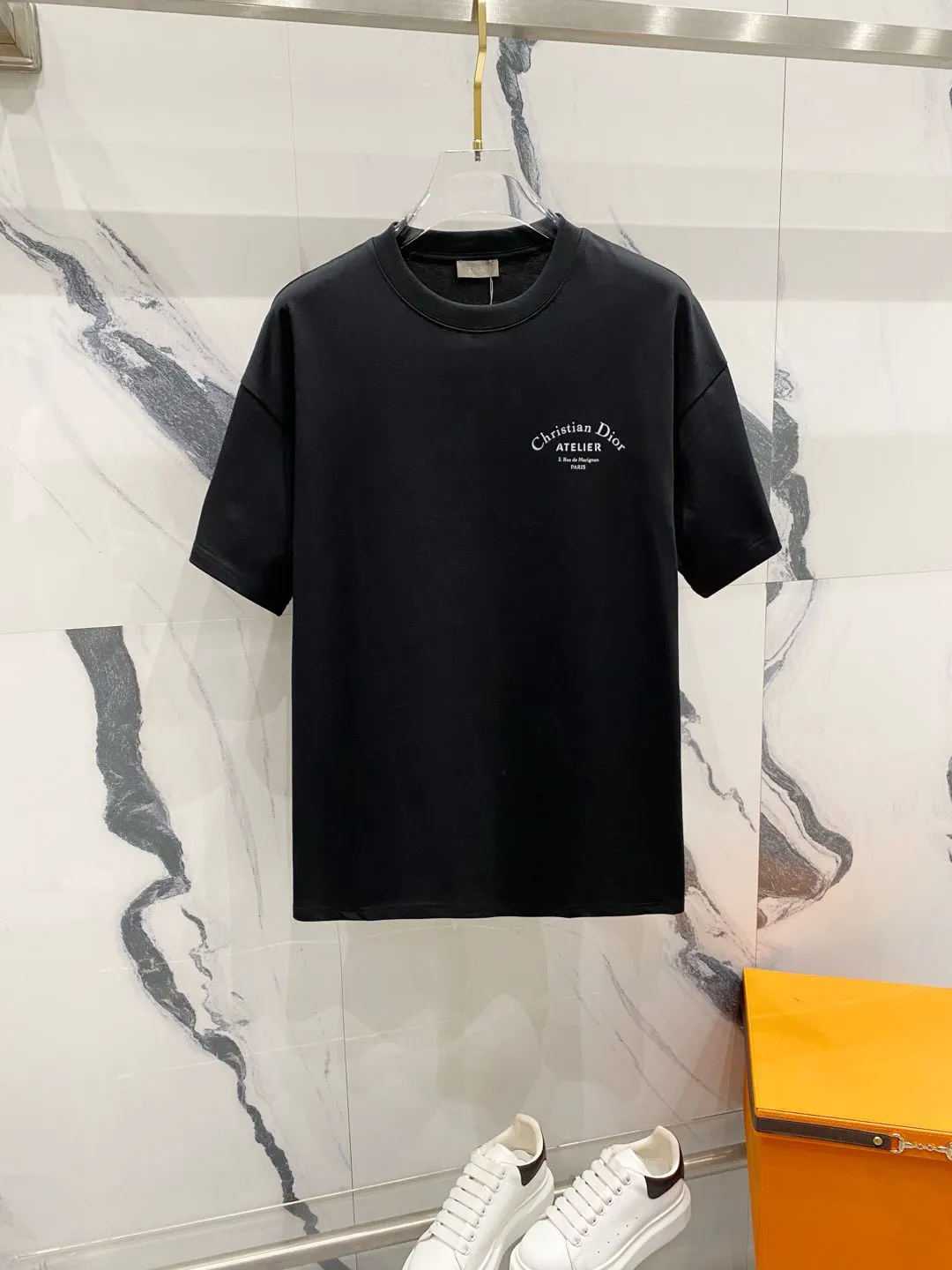 🅿️180 DIOR 260g round neck short-sleeved T-shirt with brand letter printed LOGO on the front and back, official synchronization, high version, high quality, fashionable personality, versatile trend, pure original quality, original fabric, tag, collar label, washed wheat, complete three labels, color: black, apricot, red. Size: XS-L