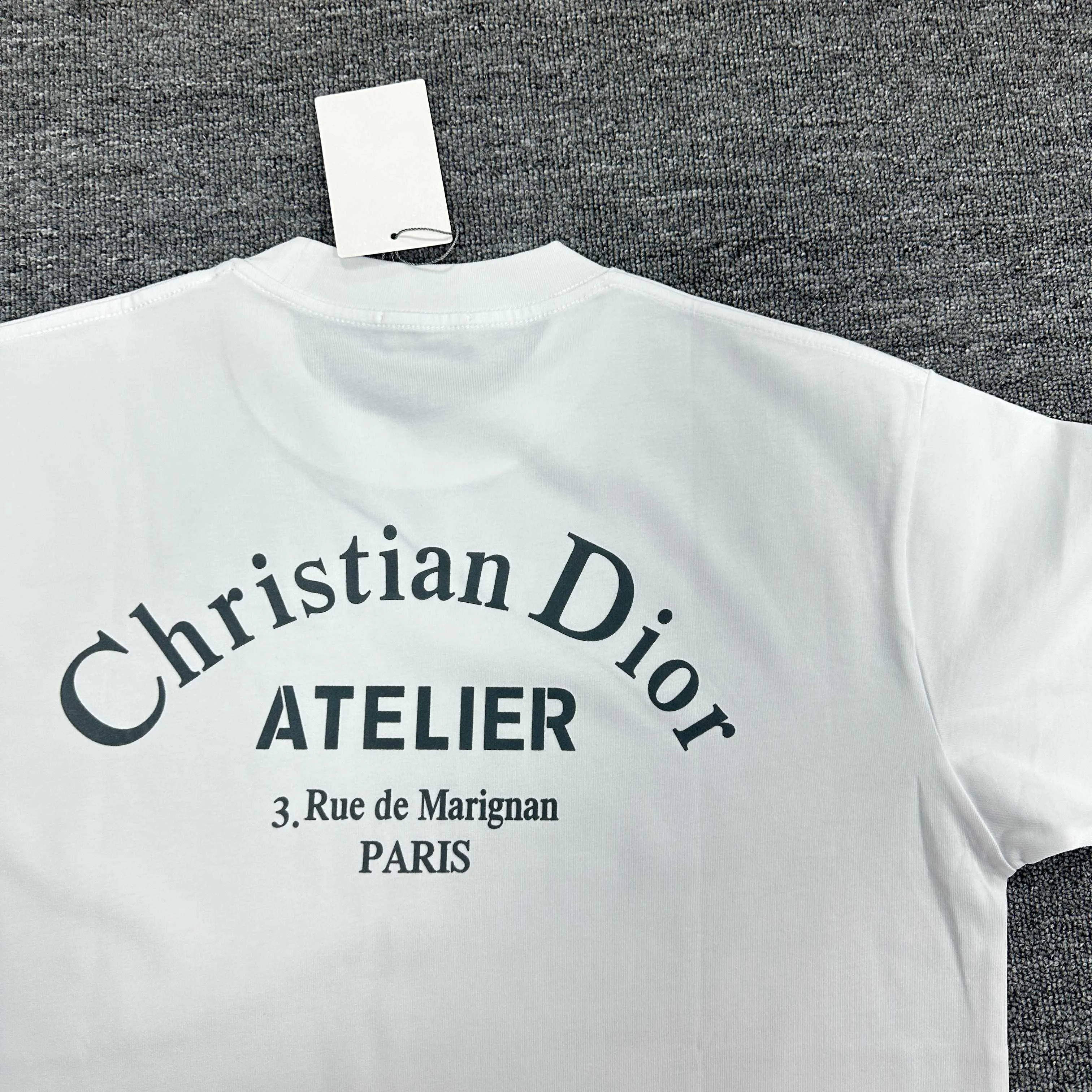 🅿️190 Dio* Dior 2025 spring and summer new style Classic letter flocking process before and after simple and elegant Customized double yarn plain cotton fabric Short-sleeved T-shirt Uniform for men and women Color: black white Size: S (90-130 catties) M (120-150 catties) L (140-165 catties) XL (160-180 catties) XXL (180-210 pounds)