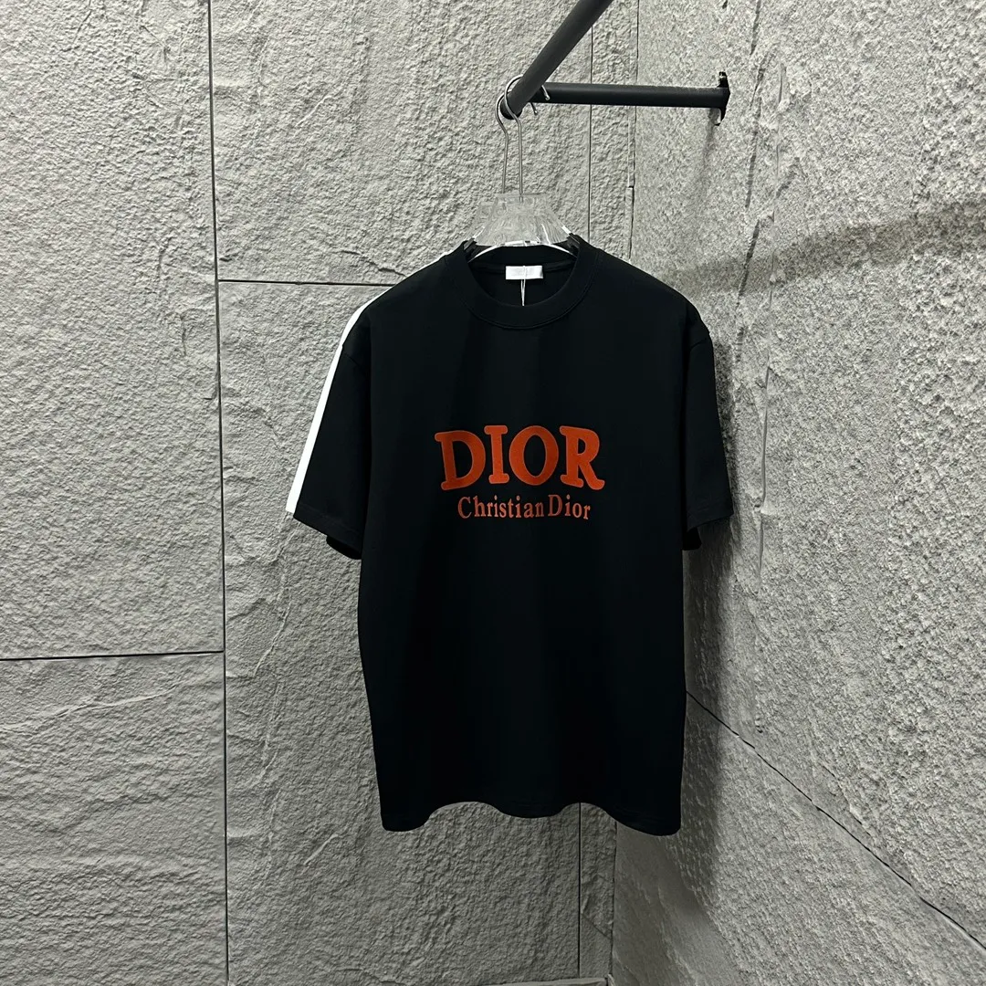 🅿️190 Dio*Dior 2025 spring and summer new style Classic orange letter flocking technology Customized double yarn plain cotton fabric Short-sleeved T-shirt Uniform for men and women Color: black white Size: S (90-130 catties) M (120-150 catties) L (140-165 catties) XL (160-180 catties) XXL (180-210 pounds)
