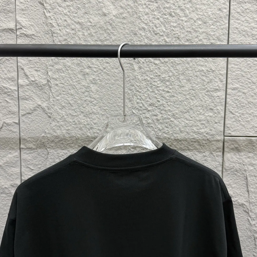 🅿️180 Dio* Dior 2025 spring and summer new style Classic letter silver thread embroidery Customized double yarn plain cotton fabric Short-sleeved T-shirt Uniform for men and women Size: S (90-130 catties) M (120-150 catties) L (140-165 catties) XL (160-180 catties) XXL (180-210 catties) Color: black white