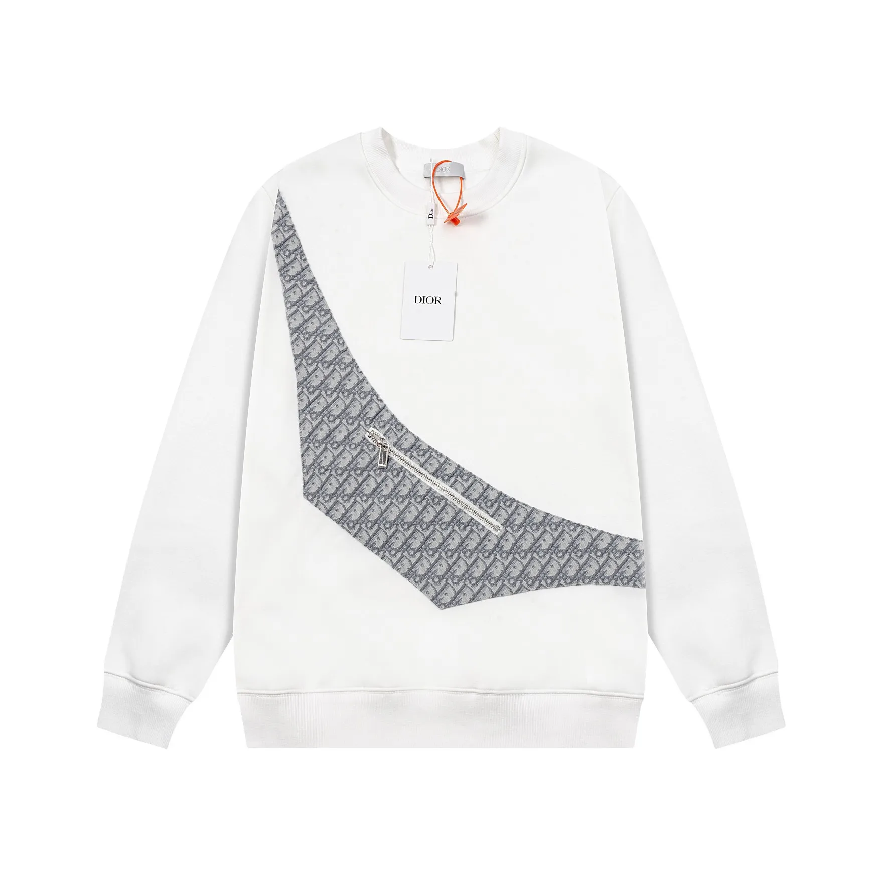 🅿️300 Dior DIOR's new cloth-coloured pocket sweatshirt, high quality🔥The front panel is decorated with cloth zipper pockets, and the fabric is compounded with Austrian velvet. The ribbing is specially customized. The fabric is comfortable and soft, restoring the trend brought by special craftsmanship, custom-made and dyed, complete with three standards. Non-market ordinary version. Compare at will. Quality is absolutely guaranteed. Same style for men and women. Color: Black White Size: S M L XL [Style No. A3332]