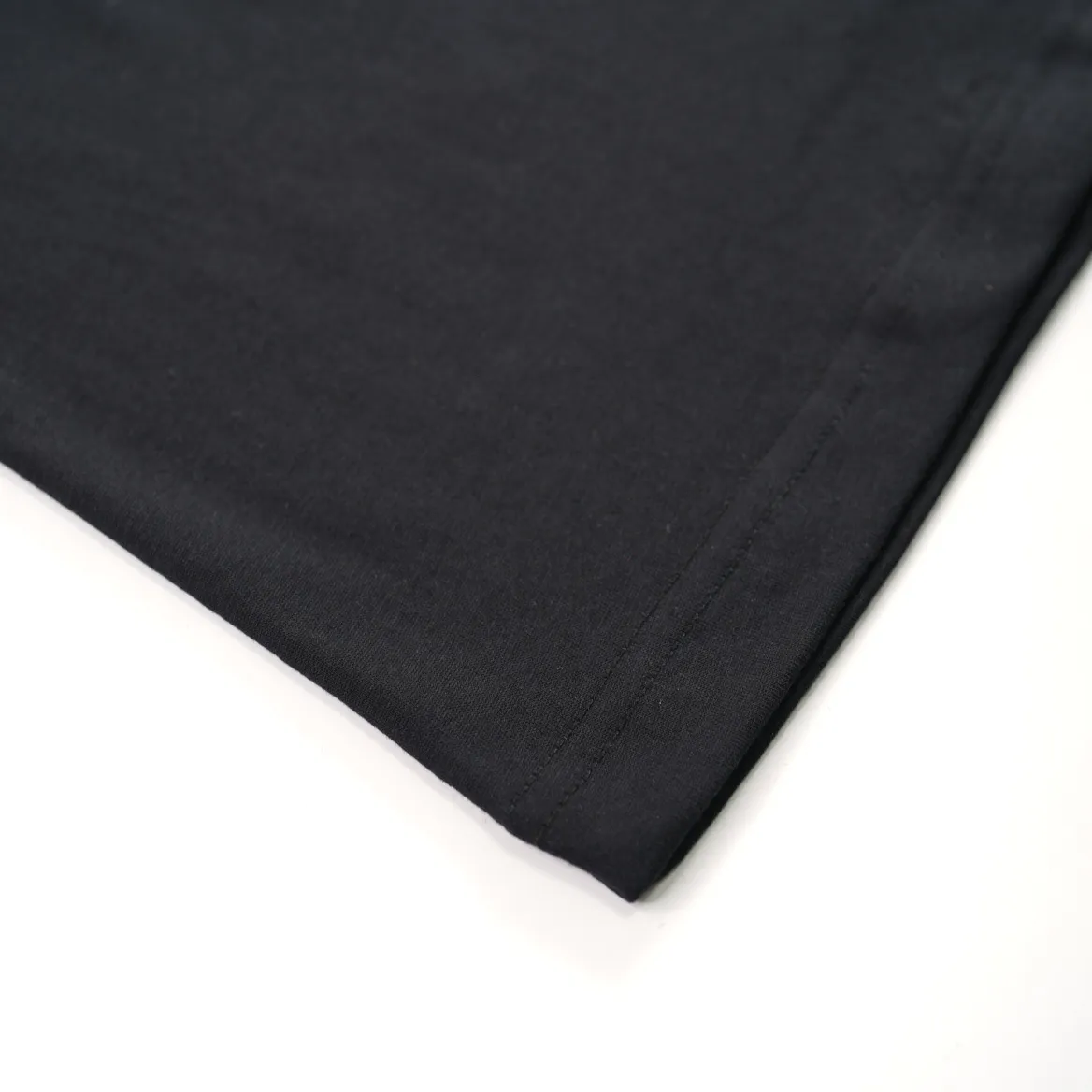 🅿️220 Dio* flocked label printed round neck short sleeves Double-ply combed cotton fabric Flocking printing technology on the chest Highly viscose velvet material can be washed multiple times and will not fade away Versatile summer item Size XS-L