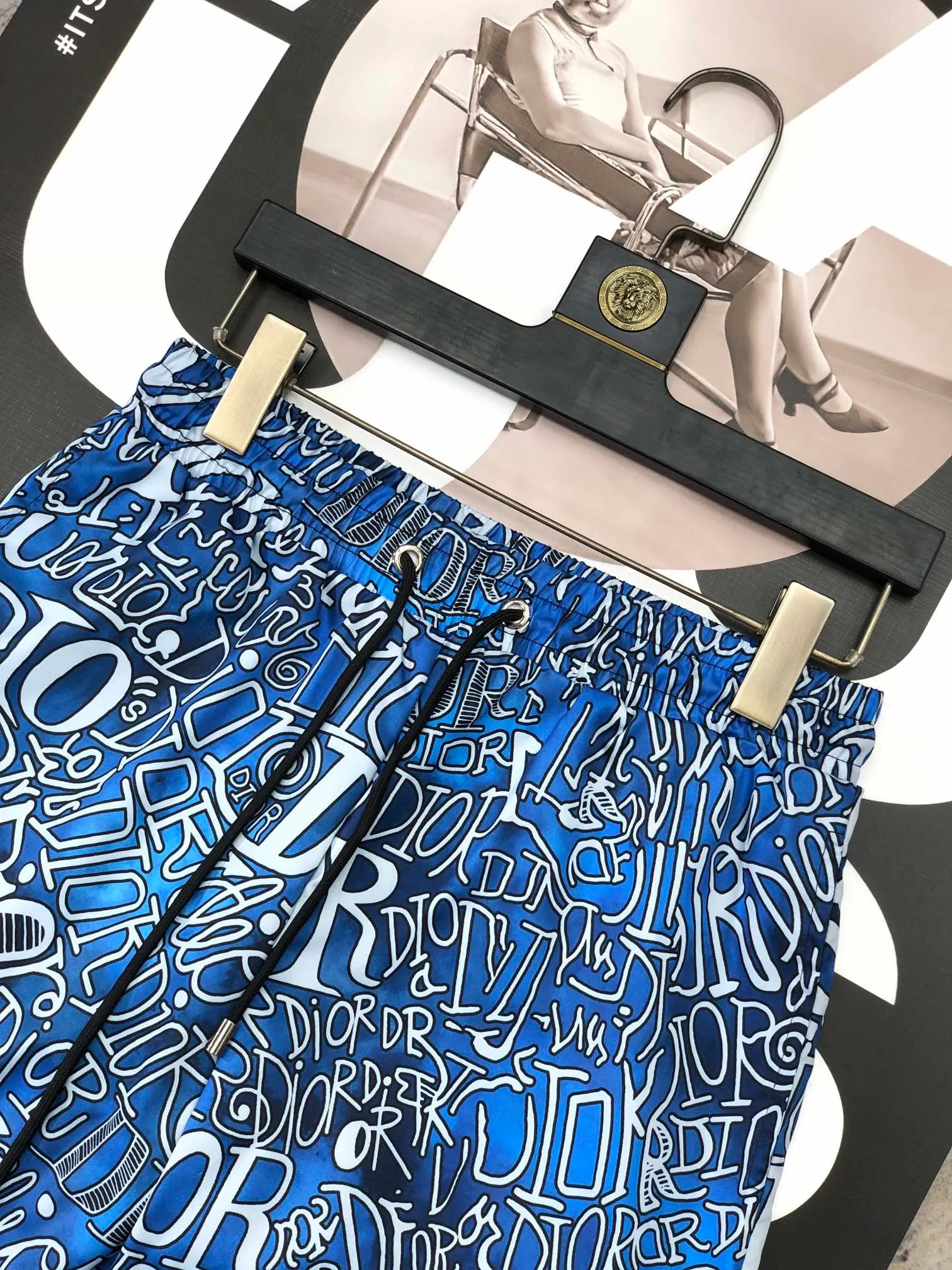 🅿️160 Dior's latest 2025 summer style men's casual shorts, beach pants, custom-made quick-drying fabrics, soft and smooth texture, not only the overlord on the beach, but also very stylish even when worn casually on the street, a versatile item in summer. Same style for men and women Size: M-3XL