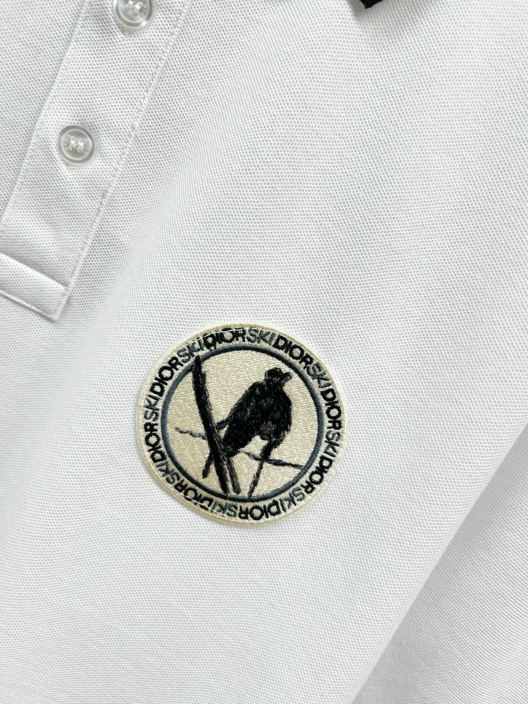 🅿️220 DIOR Dior embroidery new Polo shirt original fabric official same style Made of 210g pure cotton pique fabric, customized same vat dyed fabric, feels very comfortable and smooth, very wide and stylish, produced by first-line brand OEM factory, imported Behringer embroidery machine, embroidery is full and textured, collar rib is woven with imported yarn, does not deform after long-term wear, latest spring and summer style, fashionable and personalized Super versatile and good-looking. It is very suitable for both men and women. It is a must-have item for everyone. Color: Black White Size: S-XXL