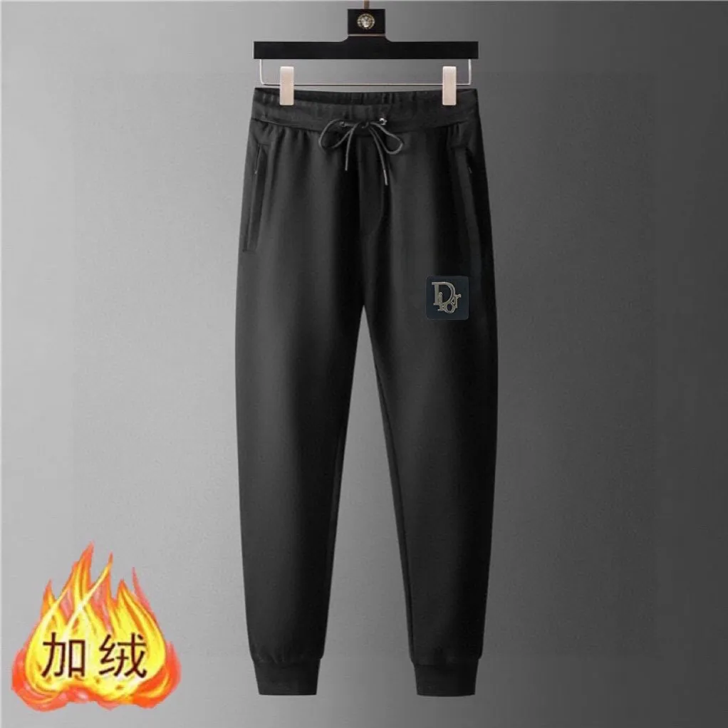 🅿️420 brand [DIOR Dior] (velvet and thickened) 2025 spring new product, celebrities' favorite fashion-flavored casual suit, clean and neat tailoring, full of urban style. It is made of high-quality custom-made fabrics, with excellent thermal insulation effect inside, soft and dry feel, and a crisp and stylish upper body effect. The three-dimensional cutting process and the pattern are all of high standards, and the silhouette version has the right benefits! It is not tight at all, and you feel good when you put it on. So many top-quality raw materials create high-end products with unparalleled value. It is the first choice for high-end fashion people. (Size: M-4XL can wear up to 200 pounds)