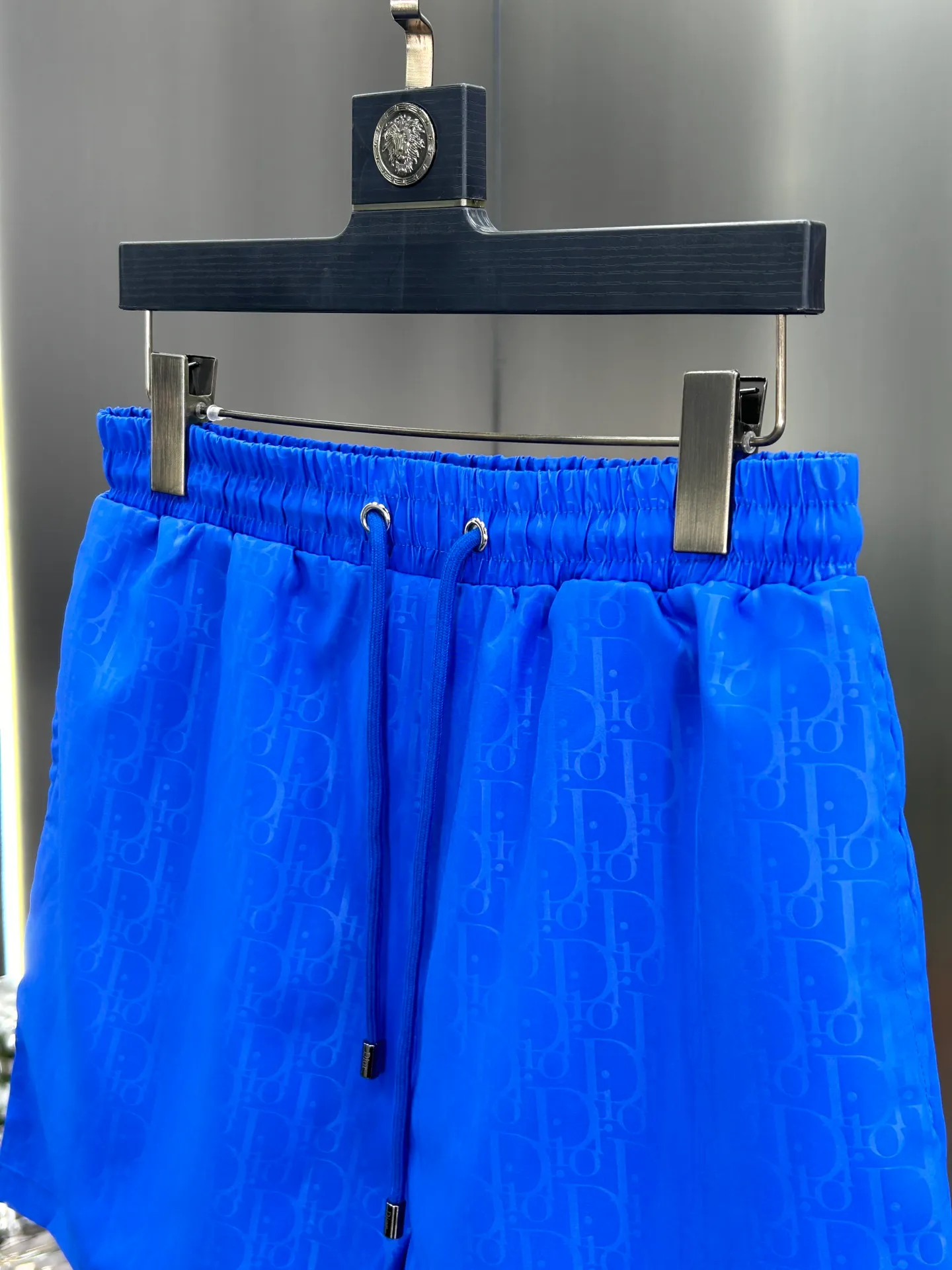 🅿️160 DIOR 2025 spring and summer new beach shorts, five-point shorts! Synchronized with the official website. Original 1-1 replica, fine workmanship, original hardware, selected high-quality polyester fiber fabric, delicate feel, a must-have item for summer, super handsome upper body effect, super real shooting, close contact with texture! Size: M-3XL