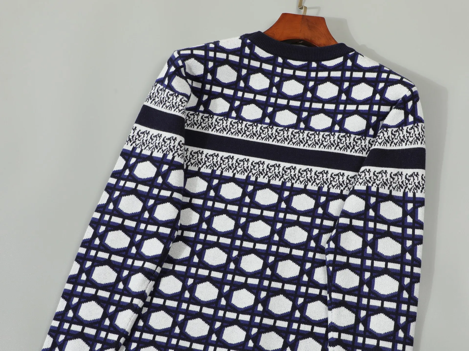 🅿️250 DIO•R, sweater, style number M2246#, size: M-XXXL, fabric: modal. Anti-pilling, color: royal blue