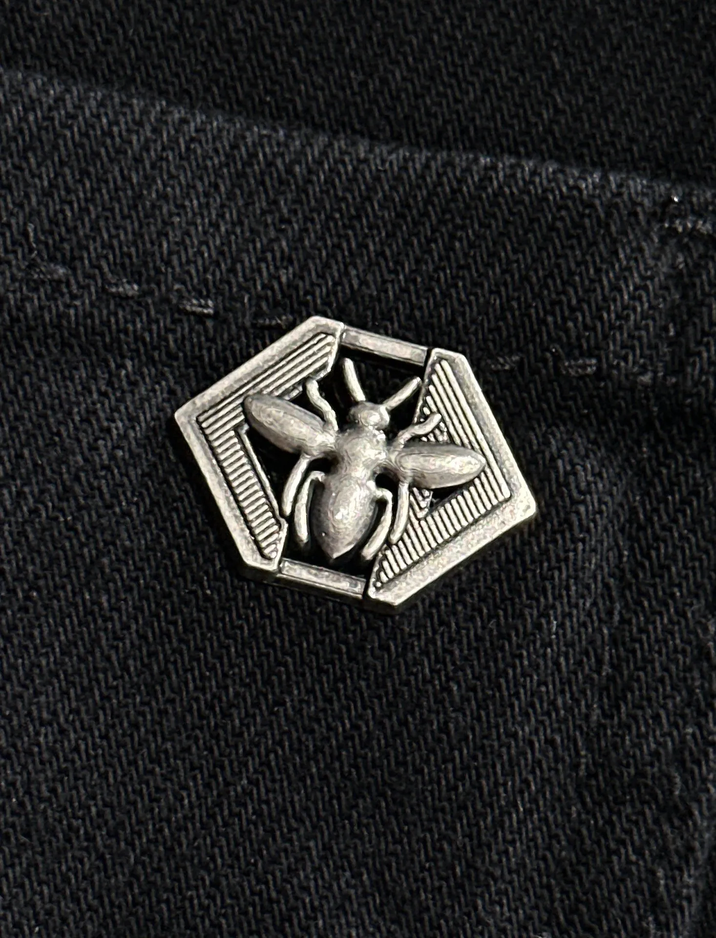 🅿️380 Dior 2025 four-season slim-fit jeans trousers are woven from imported Japanese Denim plain cotton denim fabrics. They are complete with three standards, simple yet elegant, soft, delicate and comfortable, and the upper body is versatile and fashionable! Light luxury, a must-have item for daily commuting! Code number: 28-38 (please state your height and weight when placing an order)