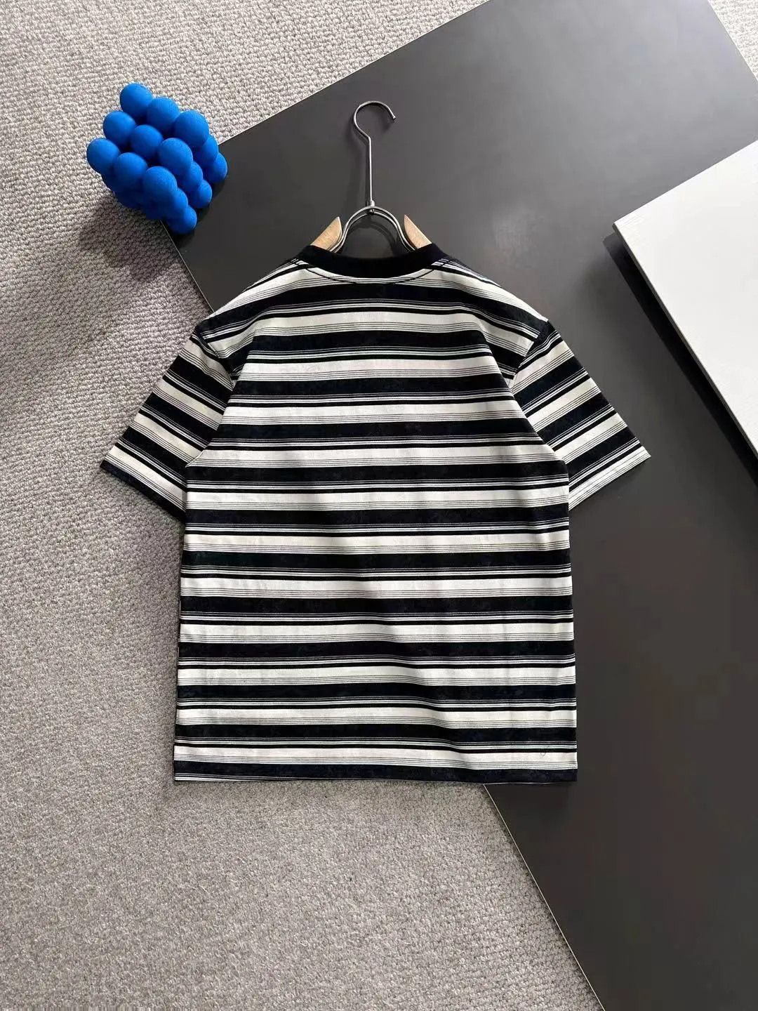 🅿️270 shipped next day DIOR Dior 2025 spring and summer new high quality launch of double yarn pure cotton striped fabric short-sleeved personalized exclusive style will not deform or shrink after being soaked in water SIZE: M-3XL