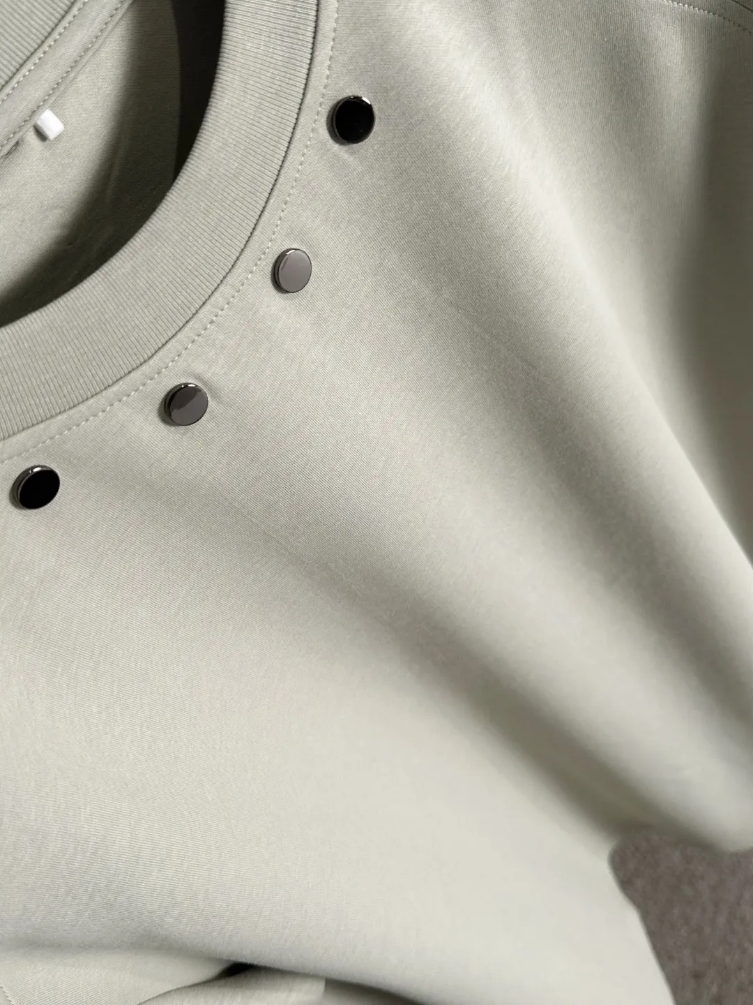🅿️270 shipped next day Dior 2025 summer new style (top quality, differentiated currency) launches double yarn pure cotton fabric short sleeves, spring and summer catwalk style, personalized and exclusive style, same style for men and women, using imported custom-dyed fabrics, chain bottom back collar, fully shoulder-covering, no deformation or shrinkage when exposed to water, SIZE: M to 3XL