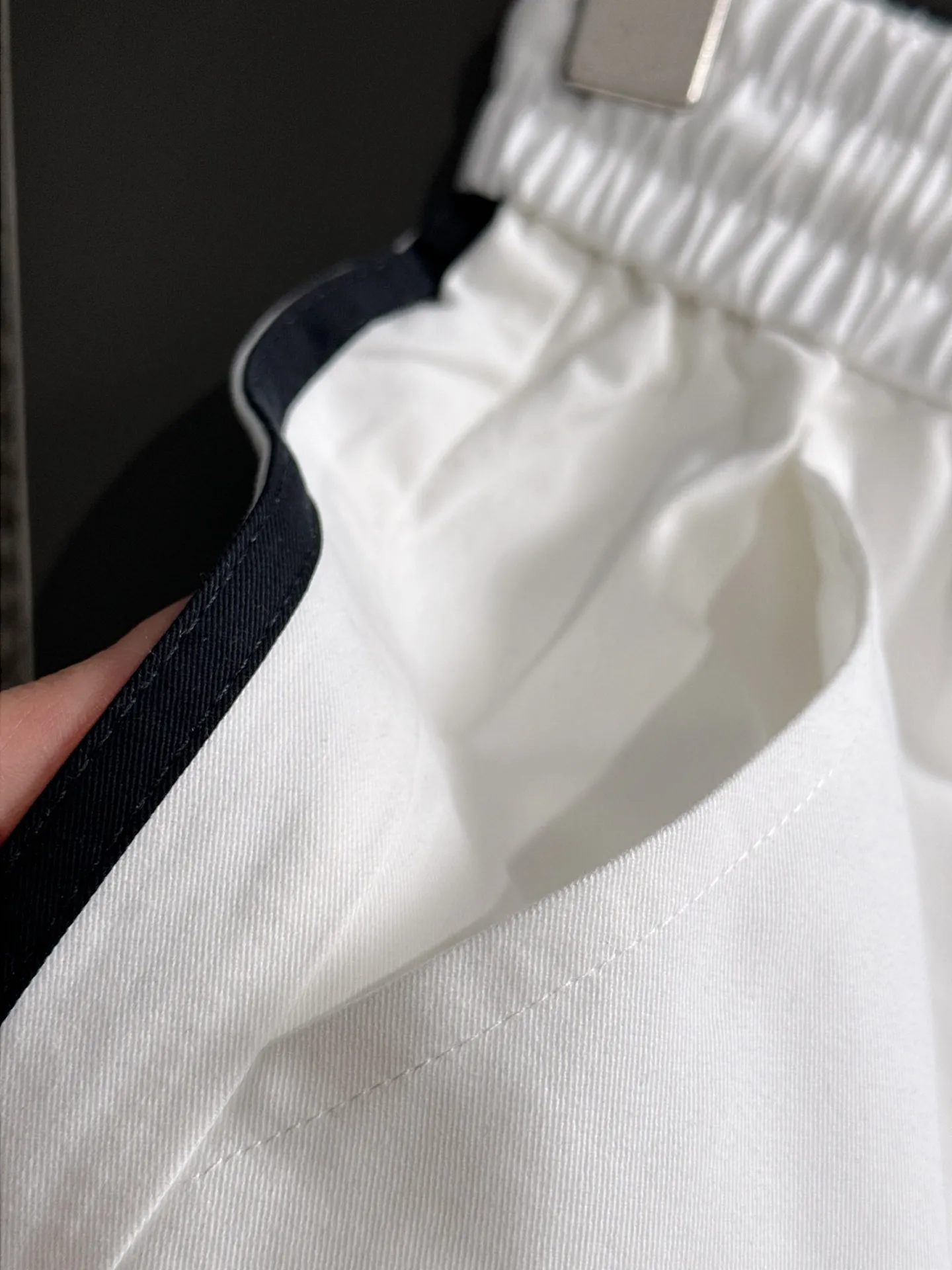 🅿️380 next day shipping Dior 2025 spring and summer new elastic band casual pants, thin counter custom fabrics, high breathability and comfort, impeccable details, brand element design concept, reflecting high quality. It feels delicate and soft! It presents a casual cut and the upper body shape is great! Size: M-4XL