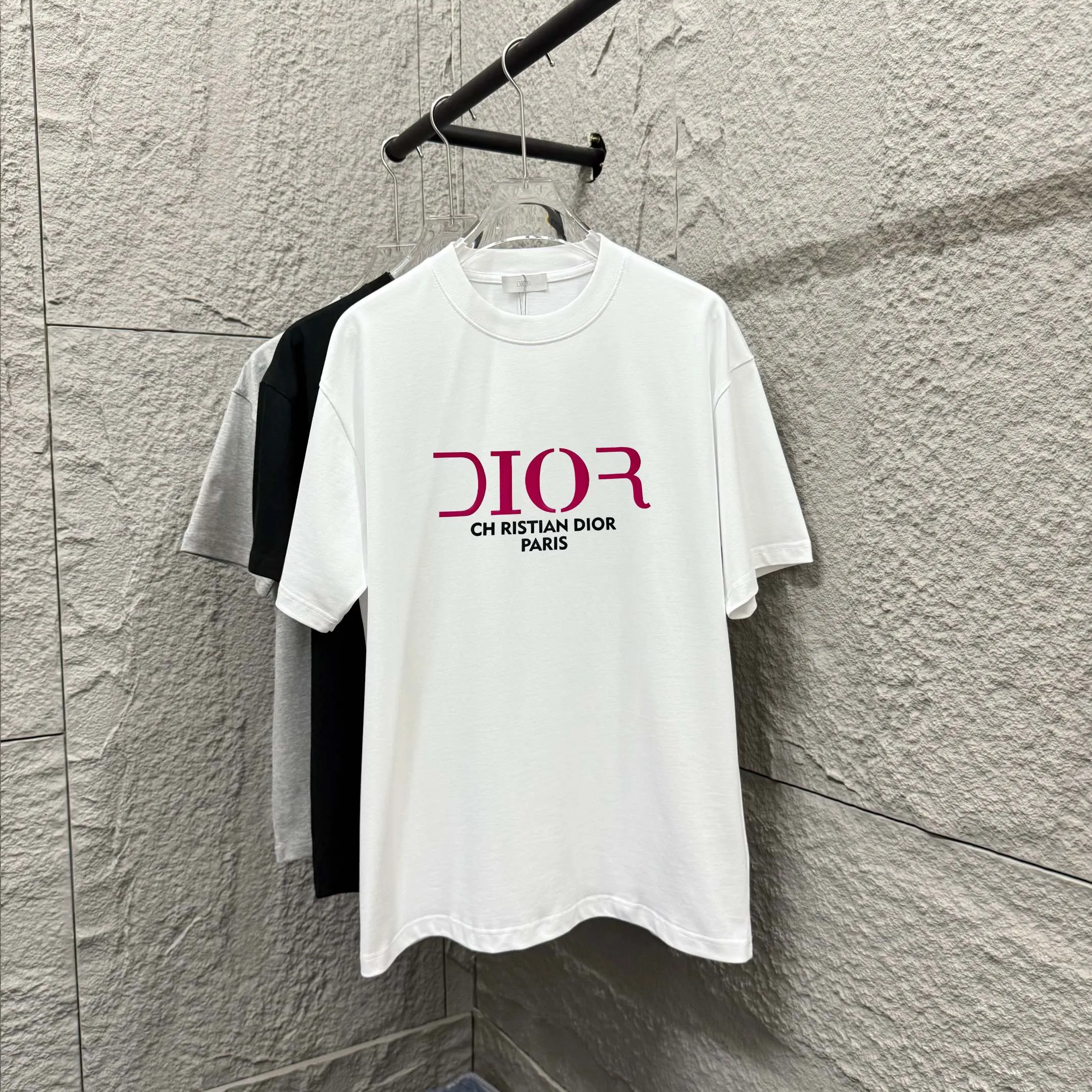🅿️180 Dio* Dior 2025 spring and summer new style Classic letter thick plate three-dimensional silicone technology Simple and elegant Customized double yarn plain cotton fabric Short-sleeved T-shirt Uniform for men and women Color: black white Size: S (90-130 pounds) M (120-150 pounds) L (140-165 pounds) XL (160-180 pounds) XXL (180-210 pounds)