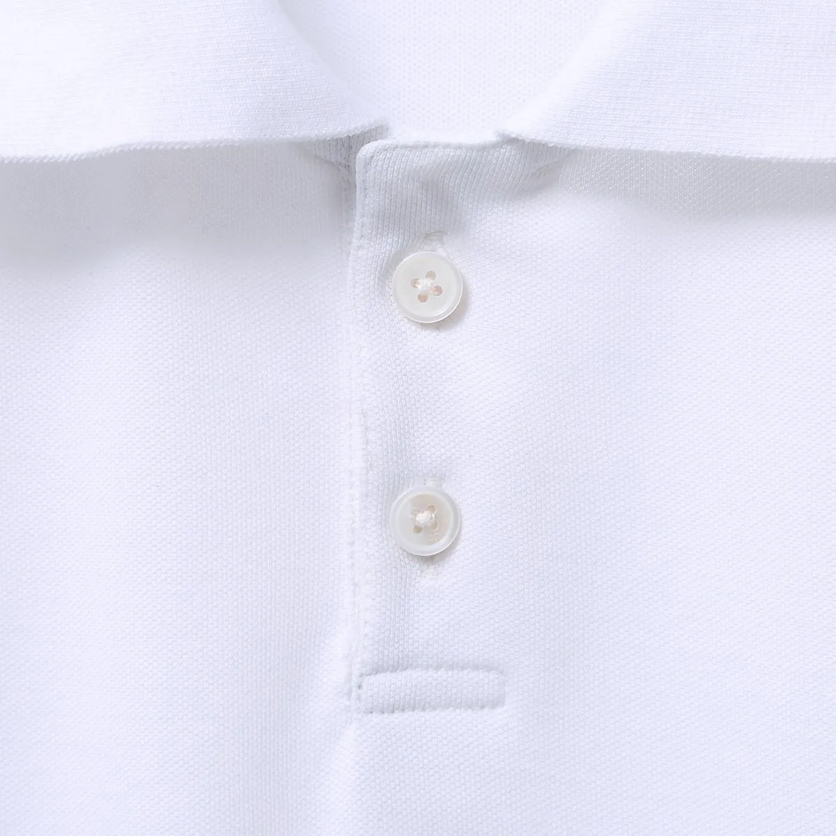 🅿️190 Item No. D41 (Dior classic little bee logo embroidered POLO shirt) Dior Dior 24ss new little bee letter embroidered logo lapel polo shirt short-sleeved T-shirt. The counter restores the top replica for men and women. The own factory style is very good, business commuting, classic POLO lapel design, classic small logo embroidery design on the chest highlights personality, making the entire line smoother, the most classic evergreen small logo design Exquisite embroidered logo design on the chest, pure cotton texture that is skin-friendly and comfortable. Suitable for both business and leisure. The piqué cotton fabric is more breathable and dry than ordinary knitted fabrics. 3D three-dimensional tailoring technology, the upper body is three-dimensional. The embroidery on the chest is full of details, and the embroidery with thousands of needles is three-dimensional and full. It is made of 240 grams of pure cotton piqué fabric and customized buttons. Top quality product. Color: White Size: S/M/L/XL
