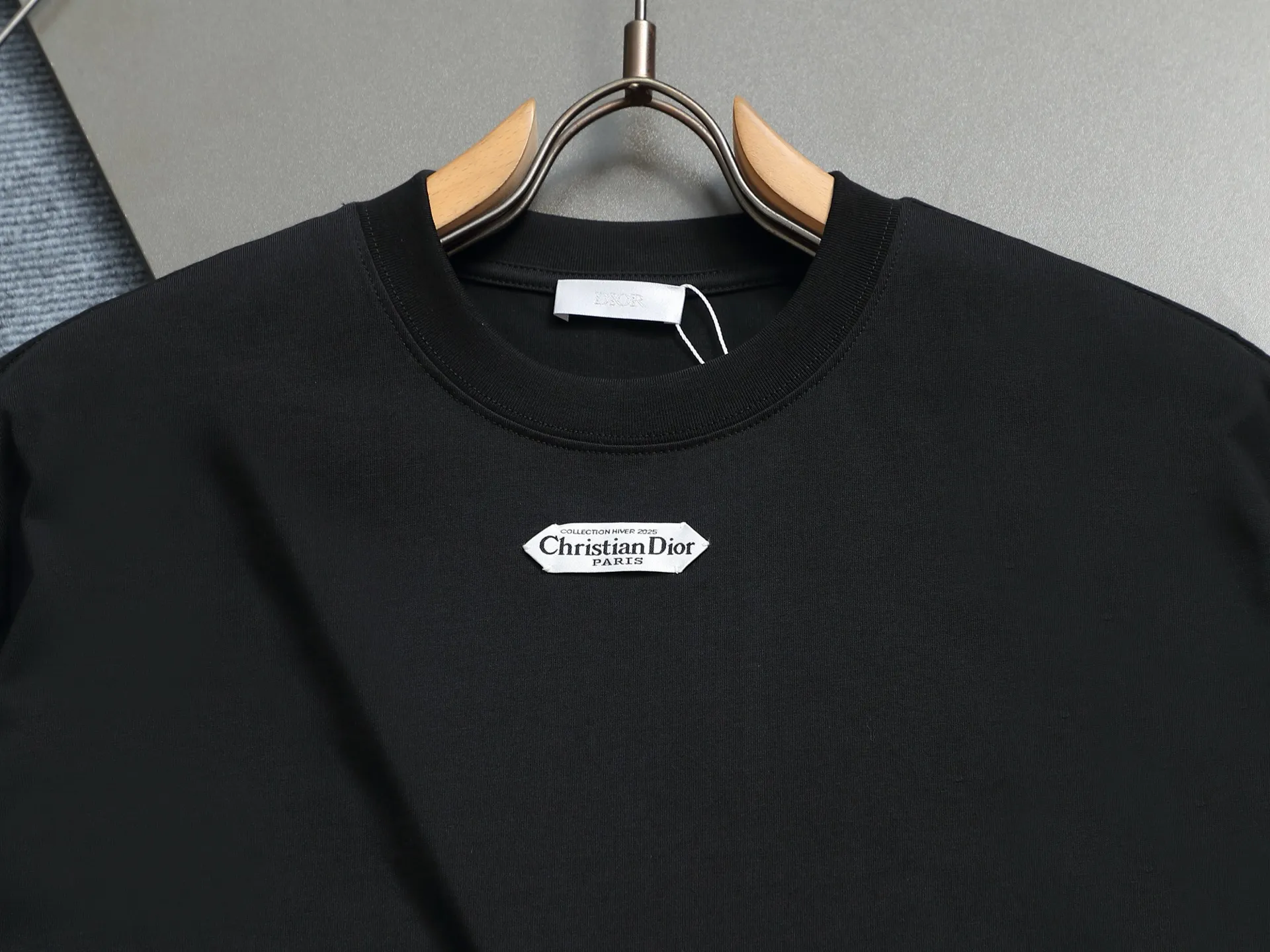 🅿️170 Dior 260g round neck short-sleeved T-shirt, simple towel color block embroidered small label LOGO light luxury design, official synchronization, high version, high quality, fashionable personality, versatile trend, pure original quality, original fabric, tag, collar label, washed wheat, three labels complete, color: black, white, size: XS-L