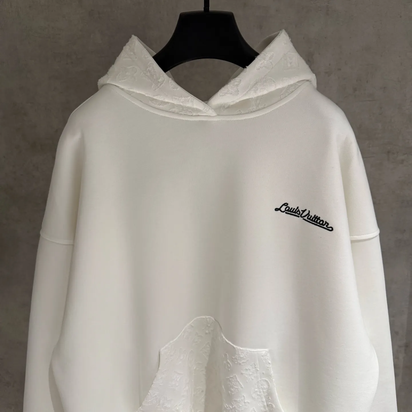 🅿️390 [Strict quality control] Dio* Dior's new long-sleeved hooded sweatshirt. The fabric is made of heavy 480g double yarn fabric. The whole garment is washed. The front and rear panels are laser-burned. The ready-to-wear wash is loose. The fabric is stiff and stylish. It does not deform or shrink. Color: black, white, floral gray. Size: M-2xl