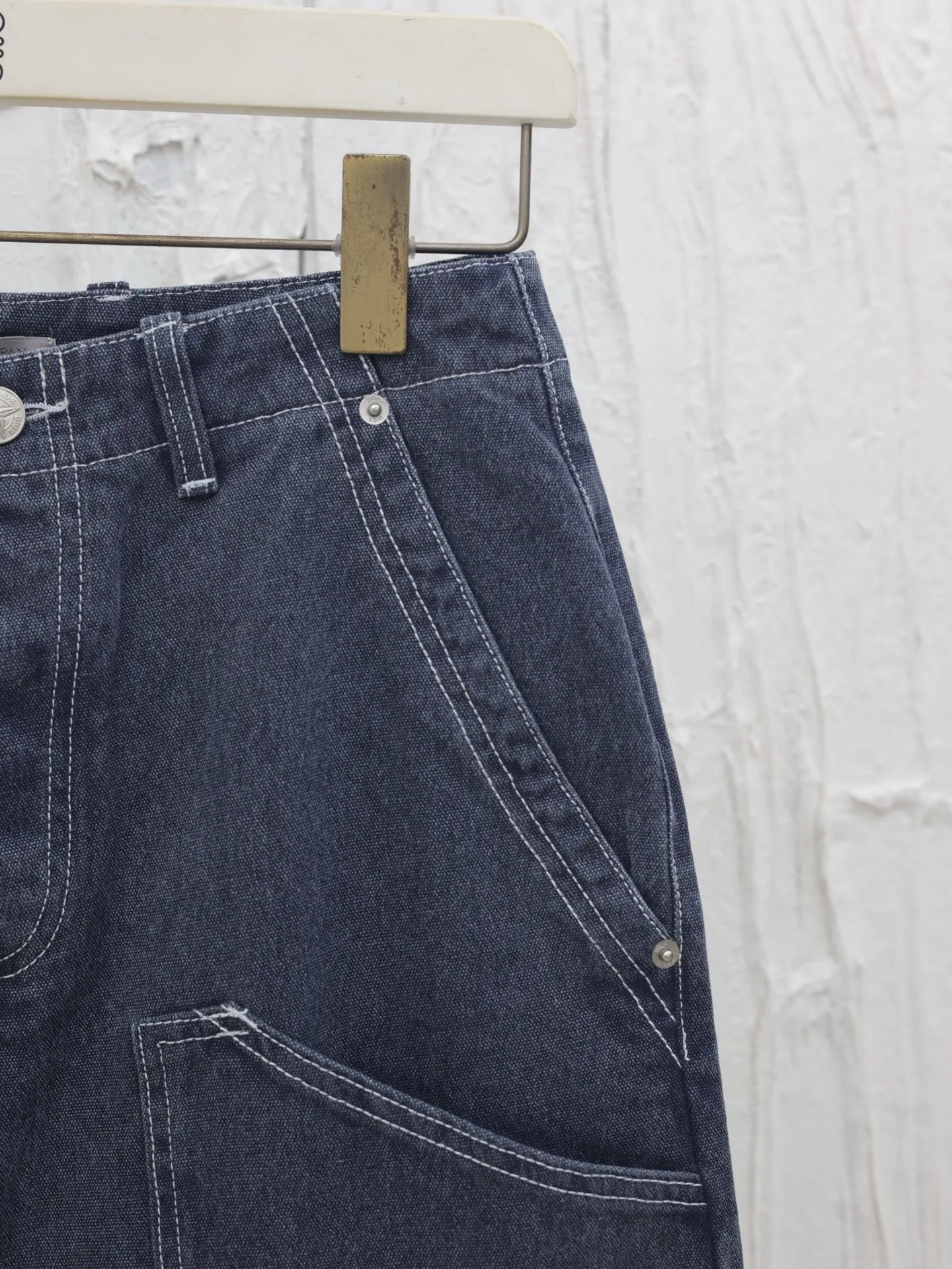 🅿️596 Dio* / Dior 25FW Dior co-branded Stone Island four-pocket canvas jeans trousers. Custom-woven denim fabric, soft and comfortable texture, original washed and faded, loose fit, original molded hardware buttons, complete three-label accessories Size: S/M/L/XL