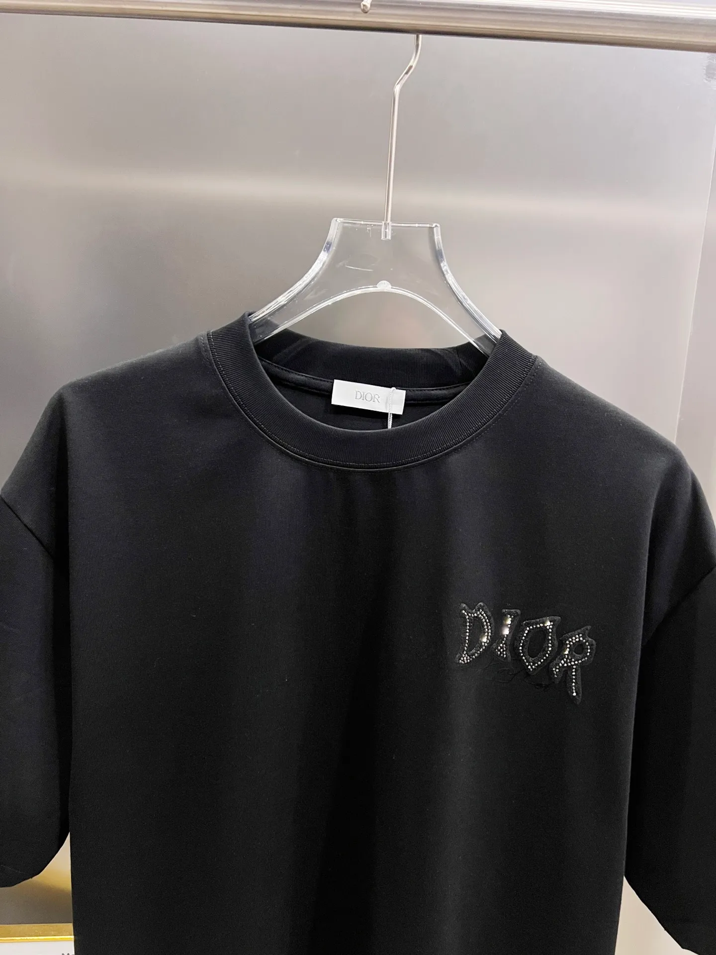 🅿️190 Dio* Dior 2025 autumn and winter new style Classic letter three-dimensional patchwork technology Simple and elegant Customized double yarn plain cotton fabric Short-sleeved T-shirt Same style for men and women Size S M L XL XXL Five sizes black white