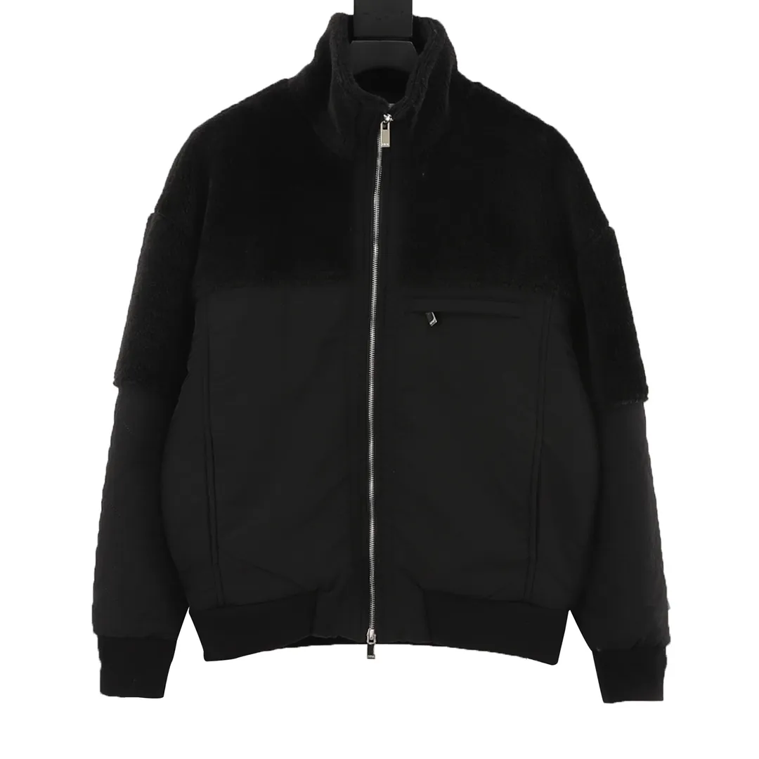 🅿️570 DIOR/Dior Teddy Velvet Logo Zipper Jacket The polyester filament is passed through a circular knitting machine, and the warp and weft are woven into each other into a double-sided knitted structure, with flat loops on the front and back. The polar fleece fabric is formed after a series of processes such as dyeing, raising, carding, shearing, and polarization. The suede texture is soft and the fiber characteristics make it almost non-absorbent. It can quickly drain sweat to the outer layer of the fabric and evaporate quickly, maintaining good breathability. The suede surface can lock the air and form a stagnant air layer around the body, effectively preventing heat loss and providing good warmth retention properties. Using quilted cannage pattern, the seamstress precisely adjusts the speed of the machine and stitch density, so that the stitches are smooth and even during the operation. After completion, regular diagonal quilting lines will be formed, which will inadvertently enhance the overall texture when putting it on and taking it off. Tightly fasten the fabric and cushioning material to the frame of the embroidery machine. The embroidery machine uses sparse stitches along the pattern of the cushion layer to outline the filling area of ​​the pattern. Then it runs the pattern of the overlay layer, using dense stitches to perfectly cover the foam cushion layer. After finishing, the edges of the patch will have no burrs and the pattern will be clear. Size：XS-L