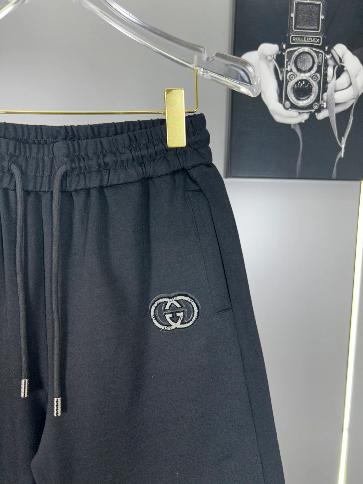 🅿️240 (high-end original specification version) Dior 2025ss trade channel goods. Casual sports shorts. An irresistible classic style with a slightly sharp casual fashion sense. Streamlined proportional tailoring creates a casual and versatile fit. The customer-supplied high-density 400g fabric is different from traditional knitted cotton fabrics. It feels soft and delicate, has a better texture, is comfortable and skin-friendly, anti-wrinkle and breathable. Modern classic urban benchmark with a new image. The drawstring waist design highlights the charm of sports and leisure. It shows the youthful and exuberant expression. Lazy and sexy... Size: S--XXL