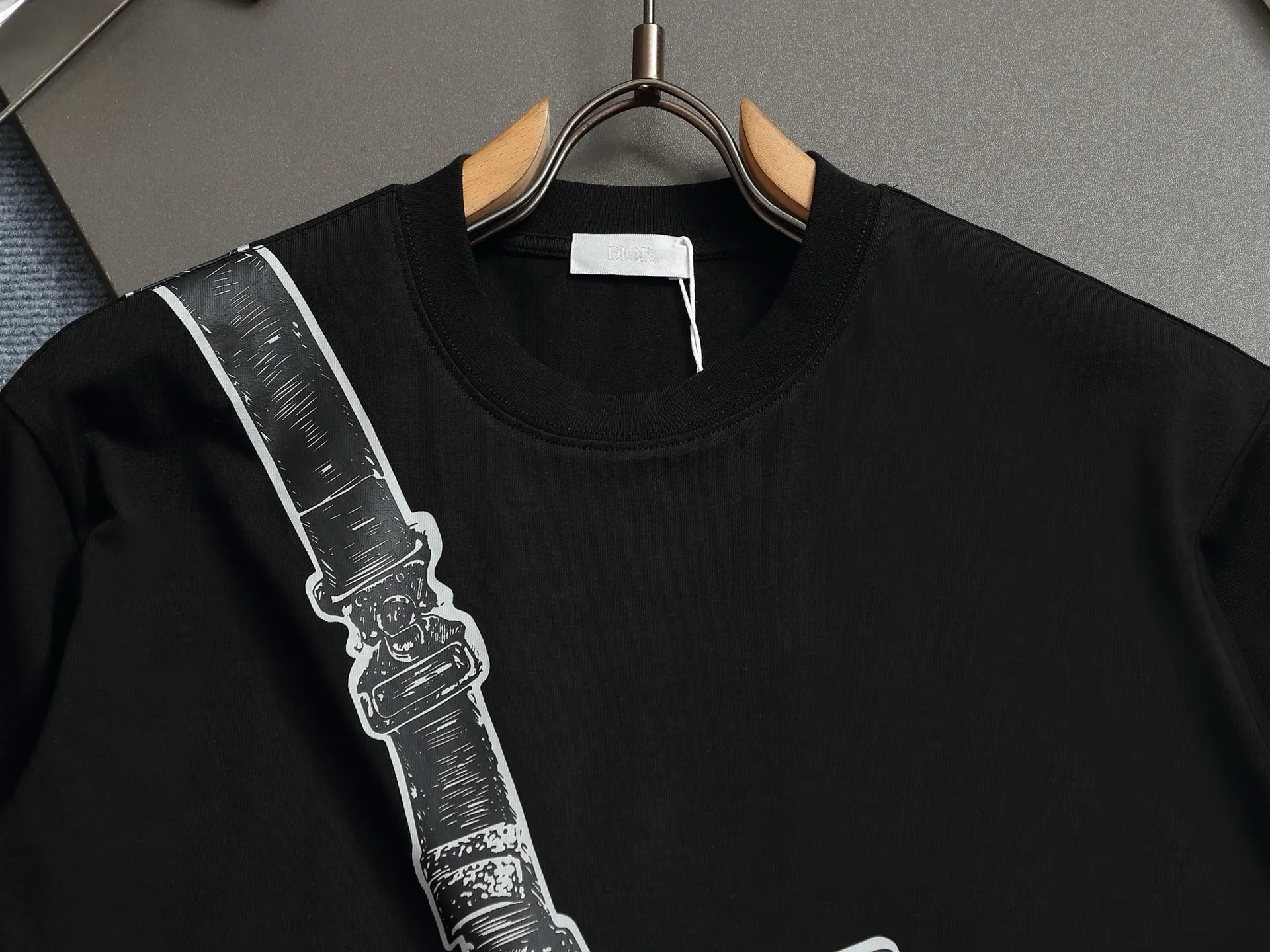 🅿️170 DIOR Dior 2025 SS spring and summer new short-sleeved T-shirt with letter embroidery design, made of 260g double-ply double yarn cotton fabric. The fabric has been washed and treated to make it more comfortable to the touch. Complete with three labels. Color: White Black Size: XS-L