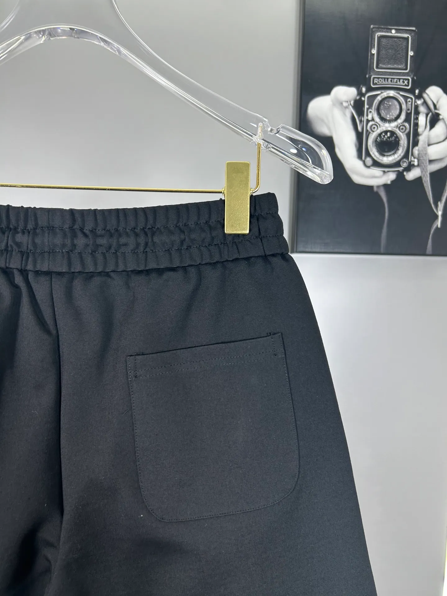 🅿️240 (high-end original specification version) Dior 2025ss trade channel goods. Casual sports shorts. An irresistible classic style with a slightly sharp casual fashion sense. Streamlined proportional tailoring creates a casual and versatile fit. The customer-supplied high-density 400g fabric is different from traditional knitted cotton fabrics. It feels soft and delicate, has a better texture, is comfortable and skin-friendly, anti-wrinkle and breathable. Modern classic urban benchmark with a new image. The drawstring waist design highlights the charm of sports and leisure. It shows the youthful and exuberant expression. Lazy and sexy... Size: S--XXL