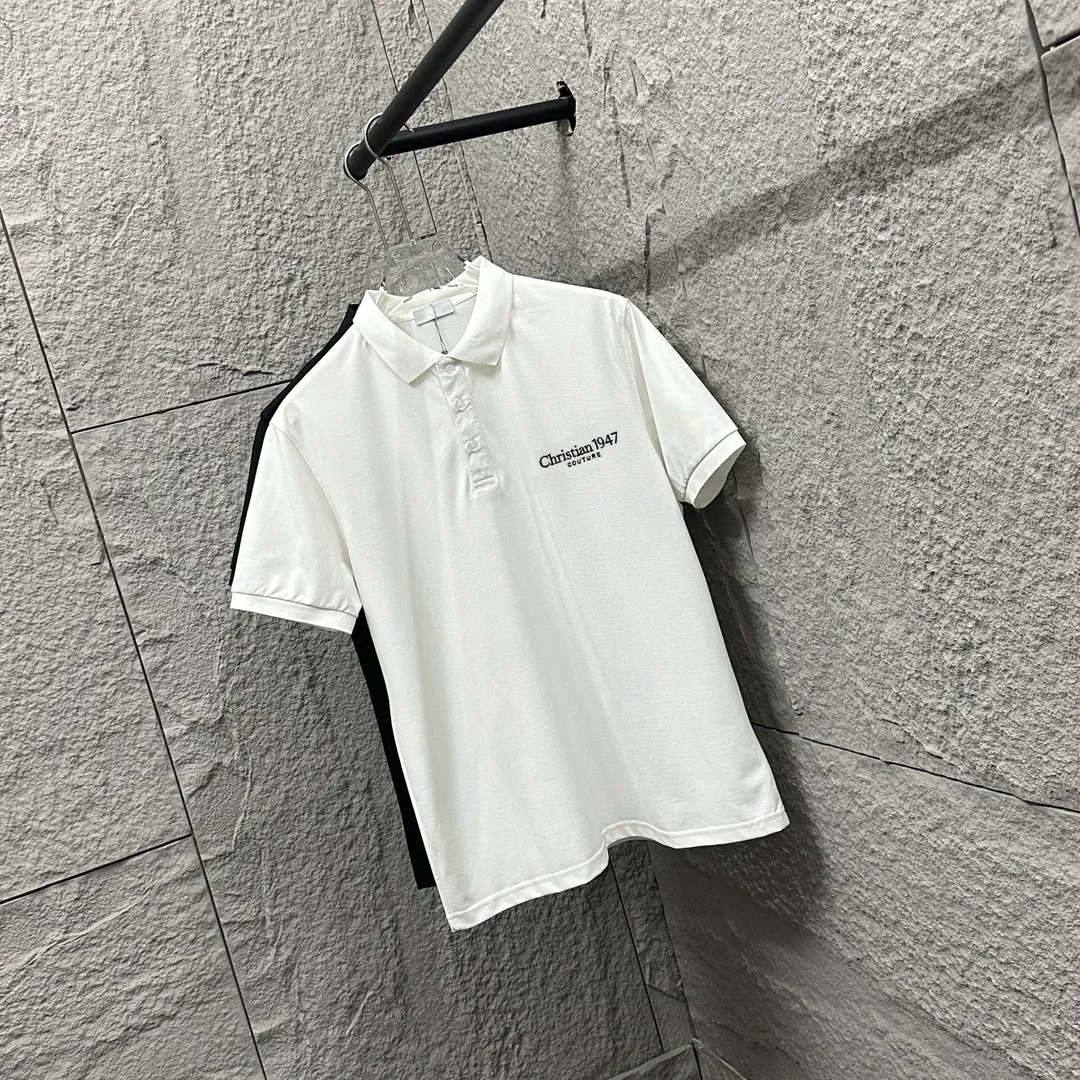 🅿️180 Dio*Dior* short-sleeved POLO 2025 spring and summer new style, simple letters 1947 embroidered pique fabric, short-sleeved polo stand-up collar, same style for men and women Size: M L XL 2XL 3XL Color: black white
