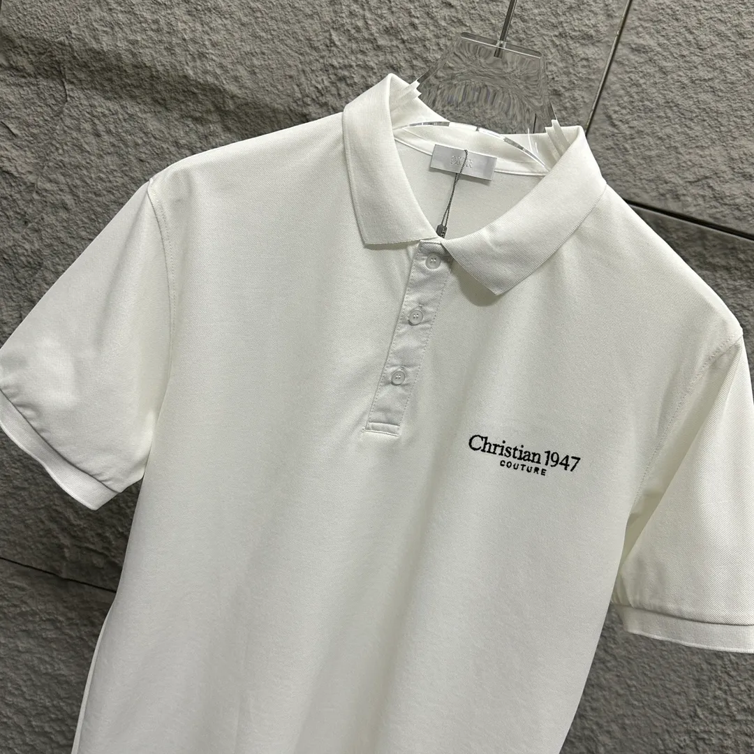 🅿️180 Dio*Dior* short-sleeved POLO 2025 spring and summer new style, simple letters 1947 embroidered pique fabric, short-sleeved polo stand-up collar, same style for men and women Size: M L XL 2XL 3XL Color: black white